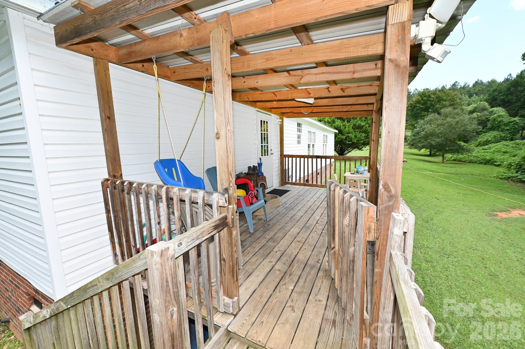 main property photo 25