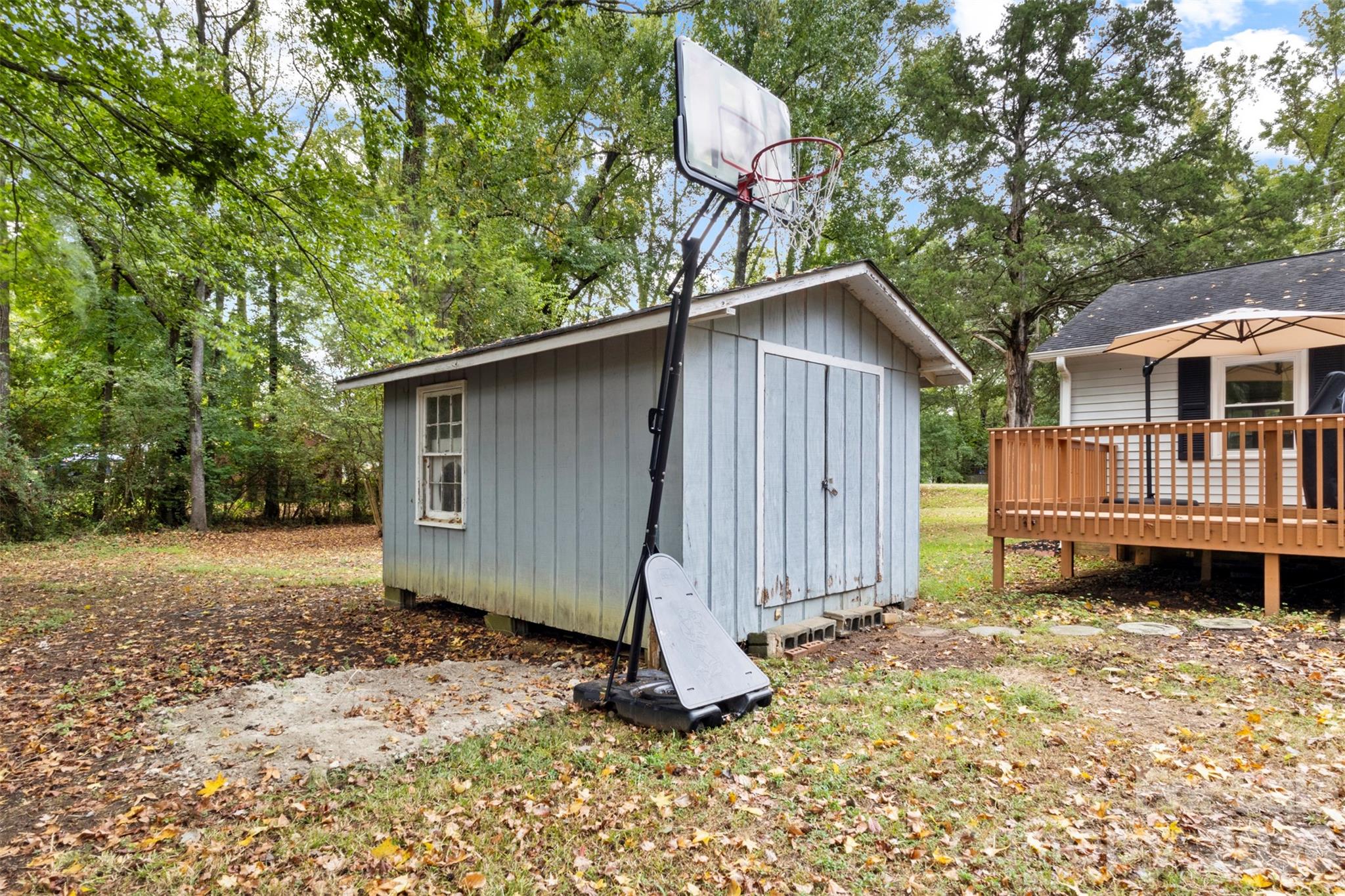 main property photo 36