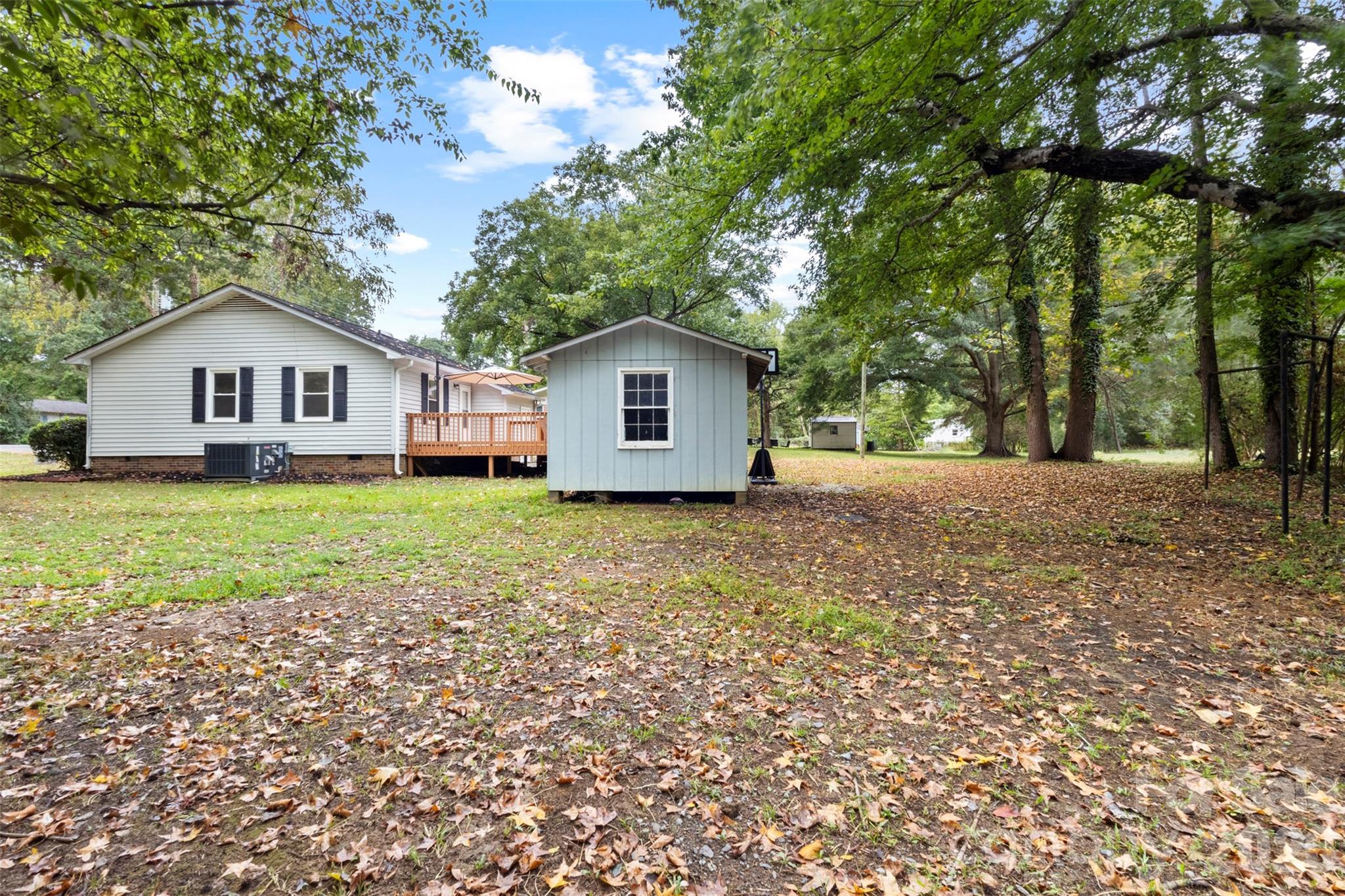 main property photo 40