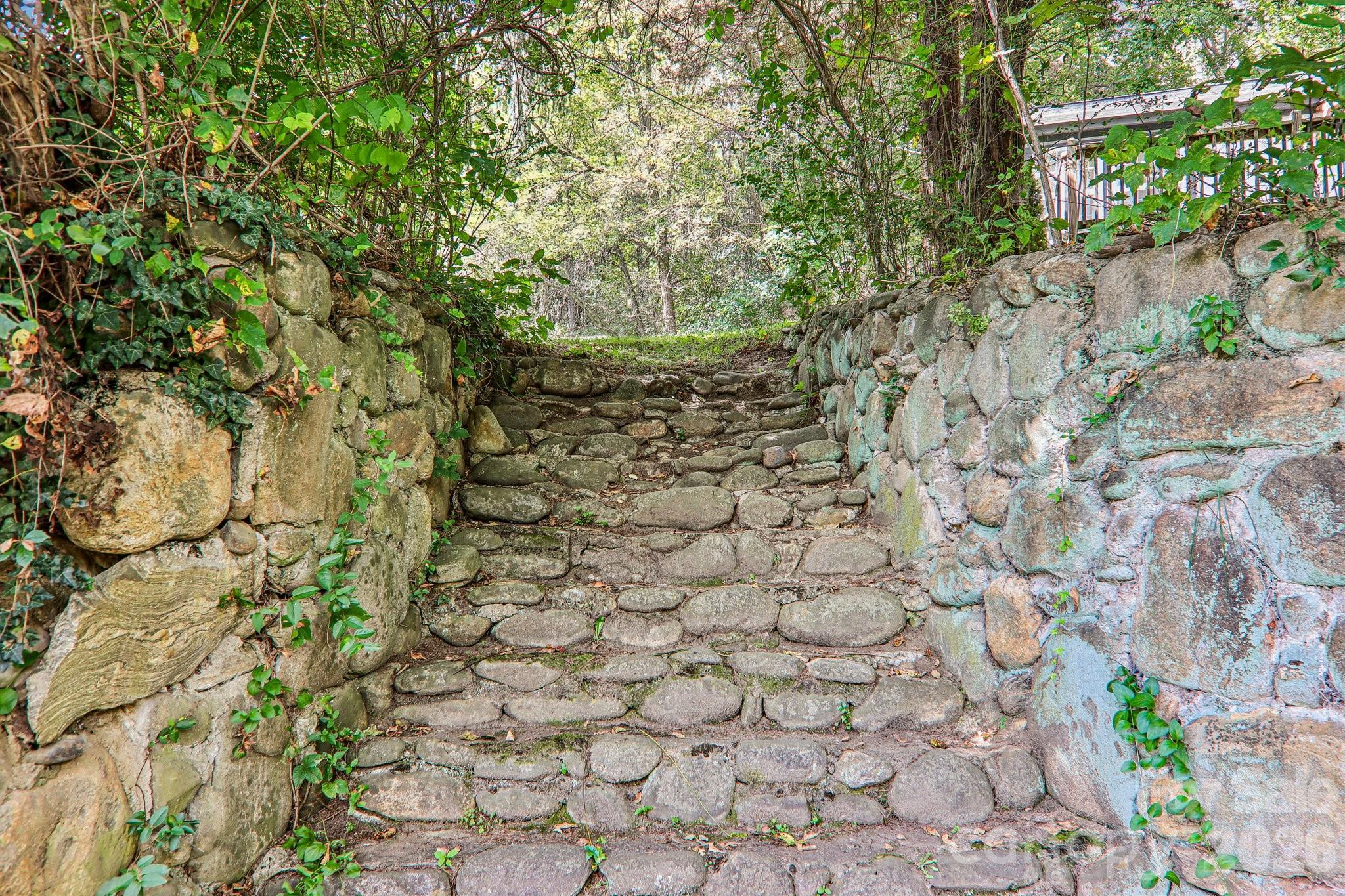 main property photo 44