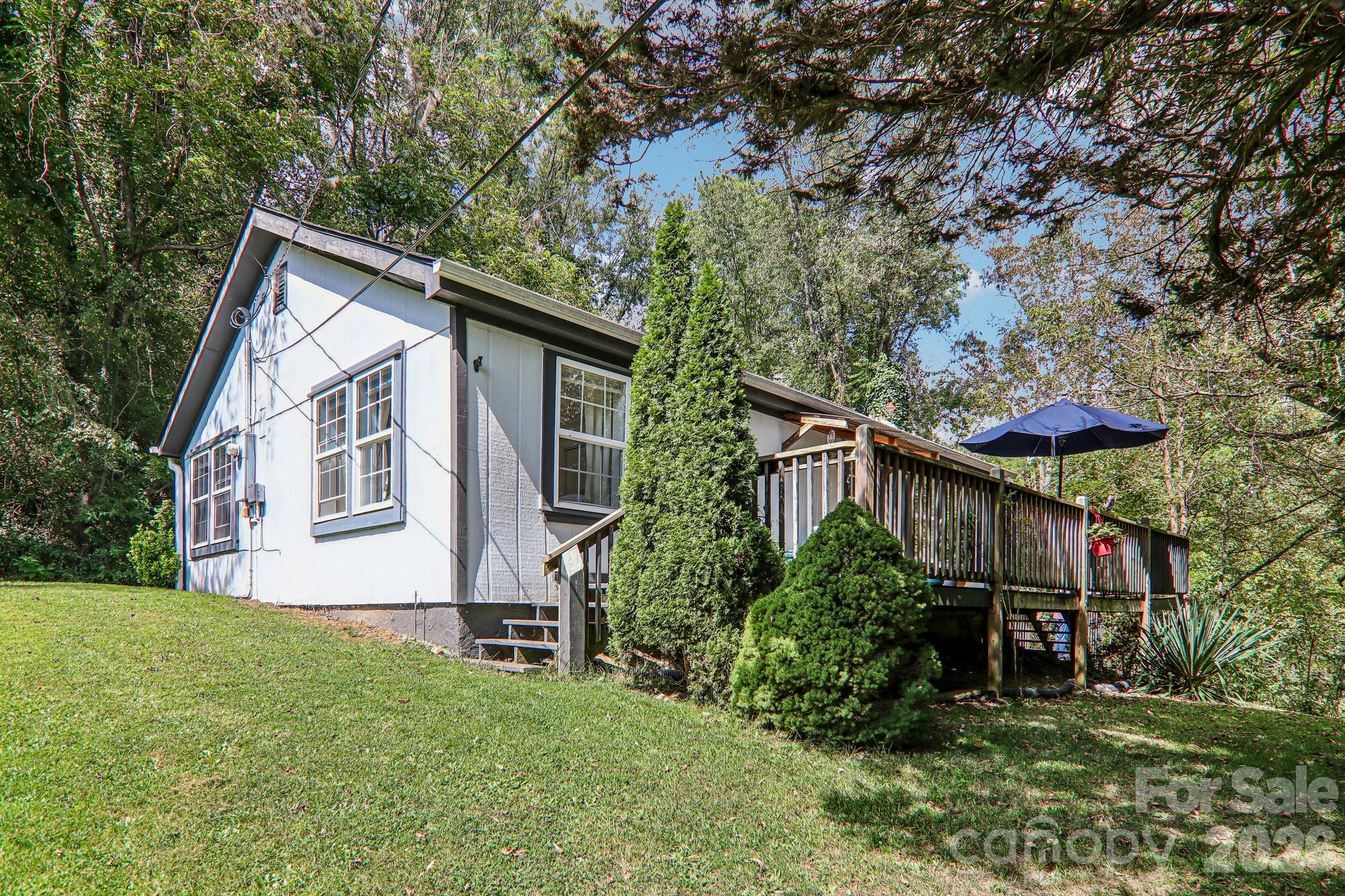 main property photo 9