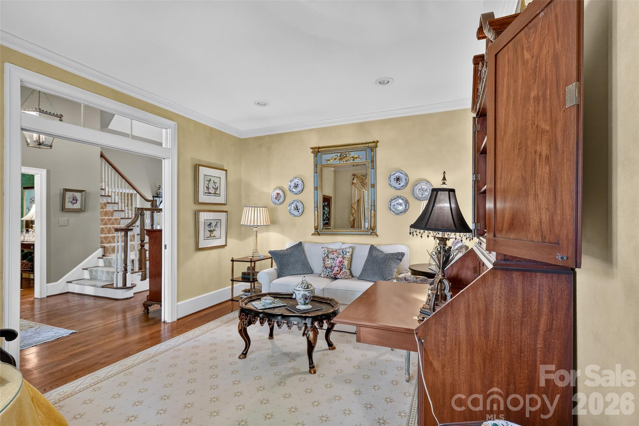 main property photo 8