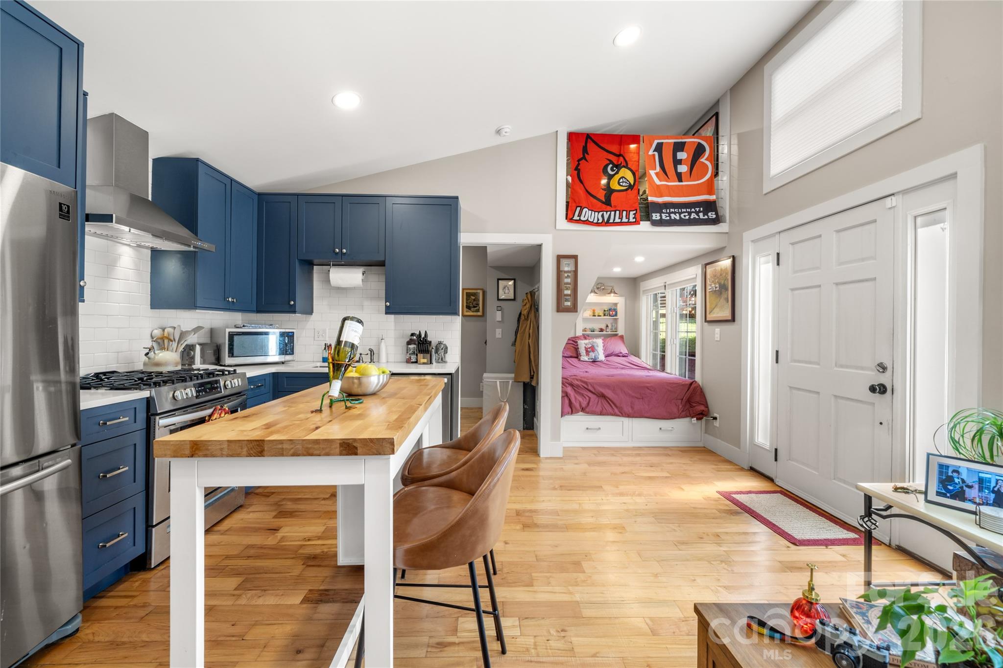 main property photo 42