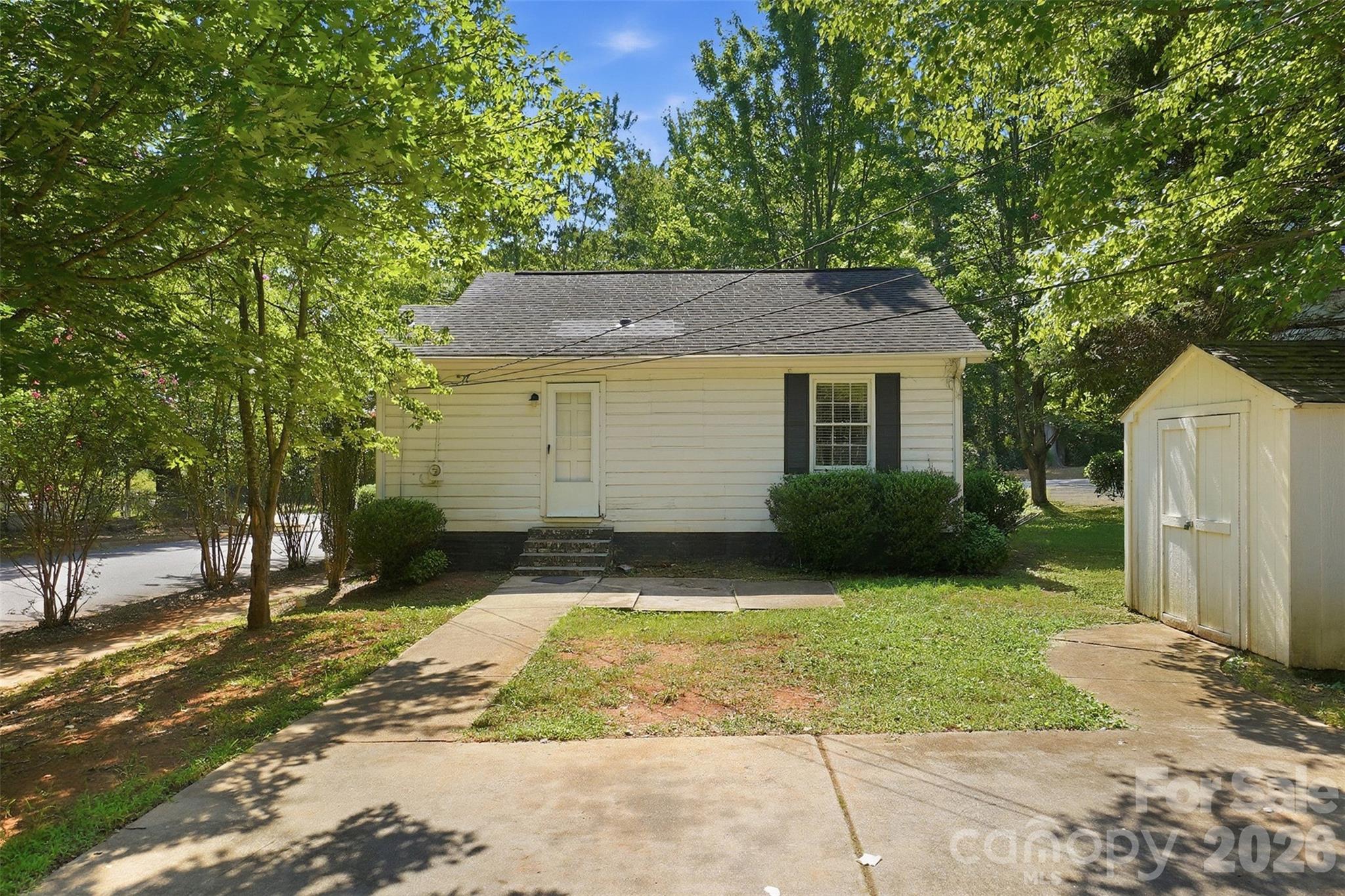 main property photo 17