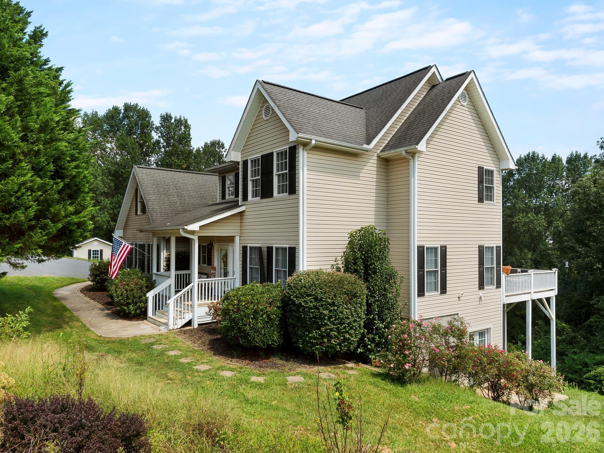 main property photo 33