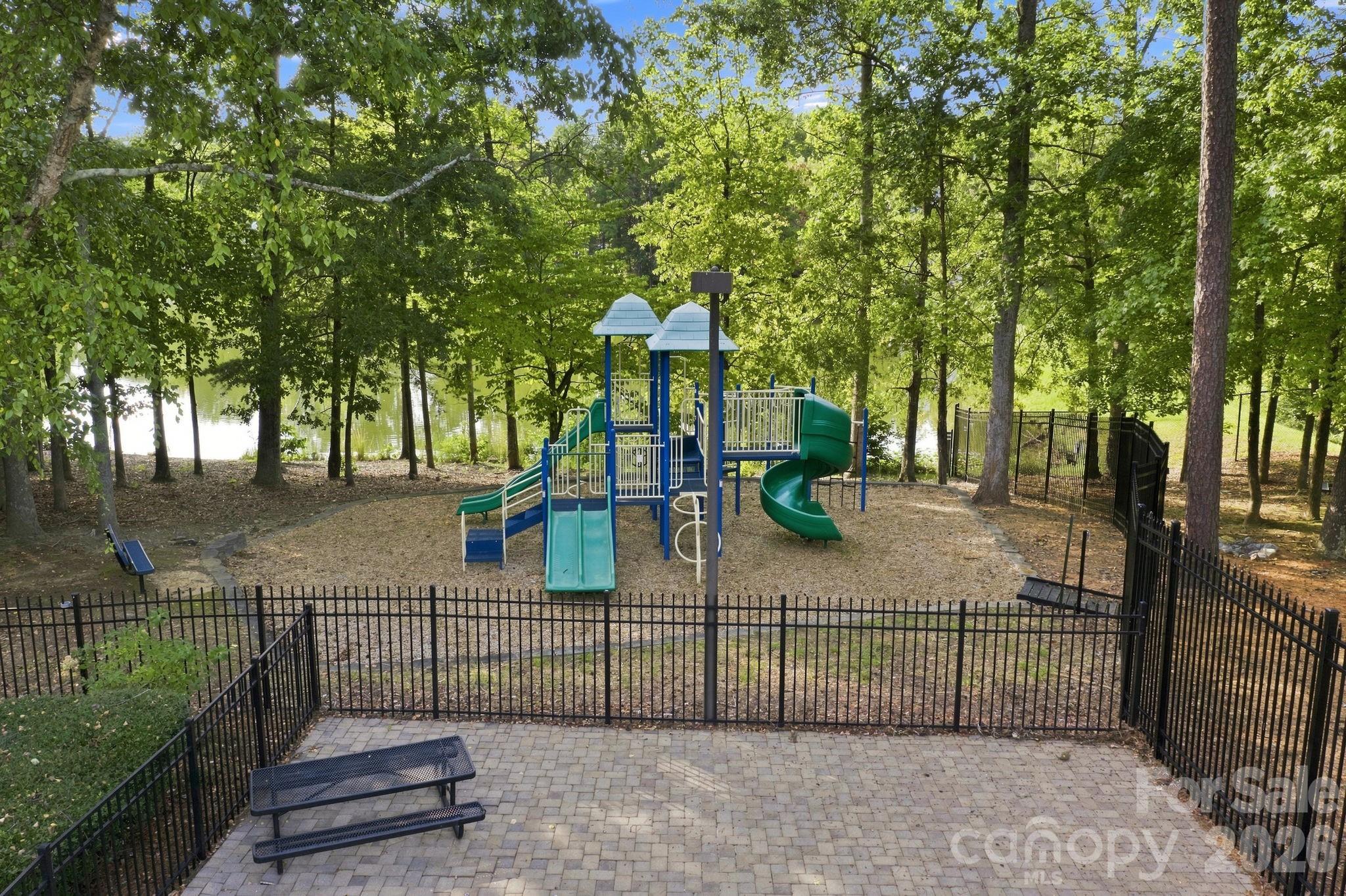 main property photo 45