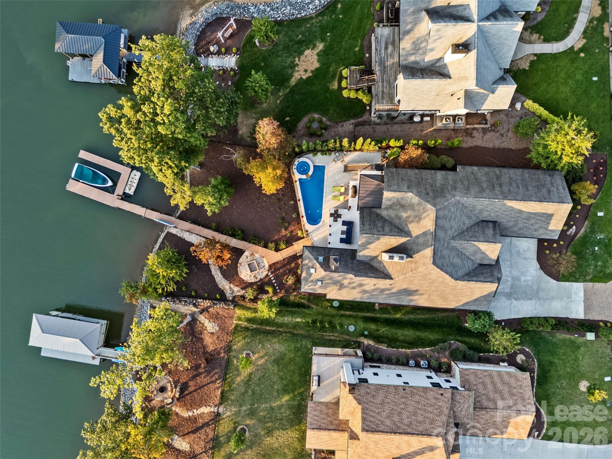 main property photo 32