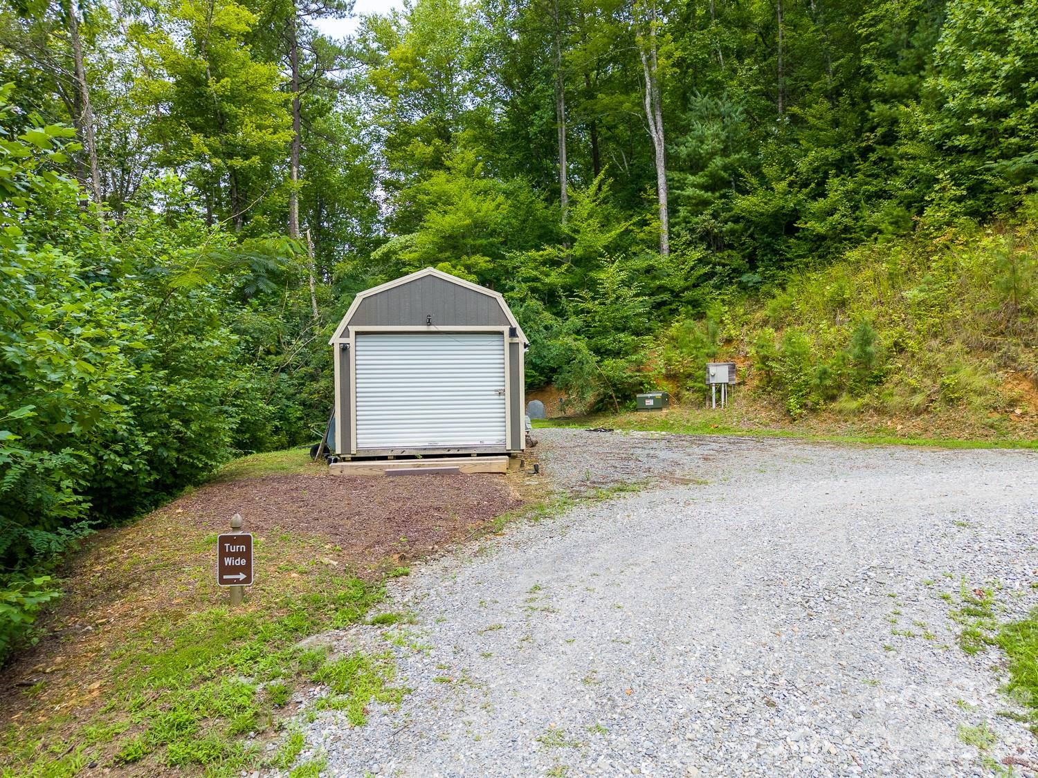 main property photo 35