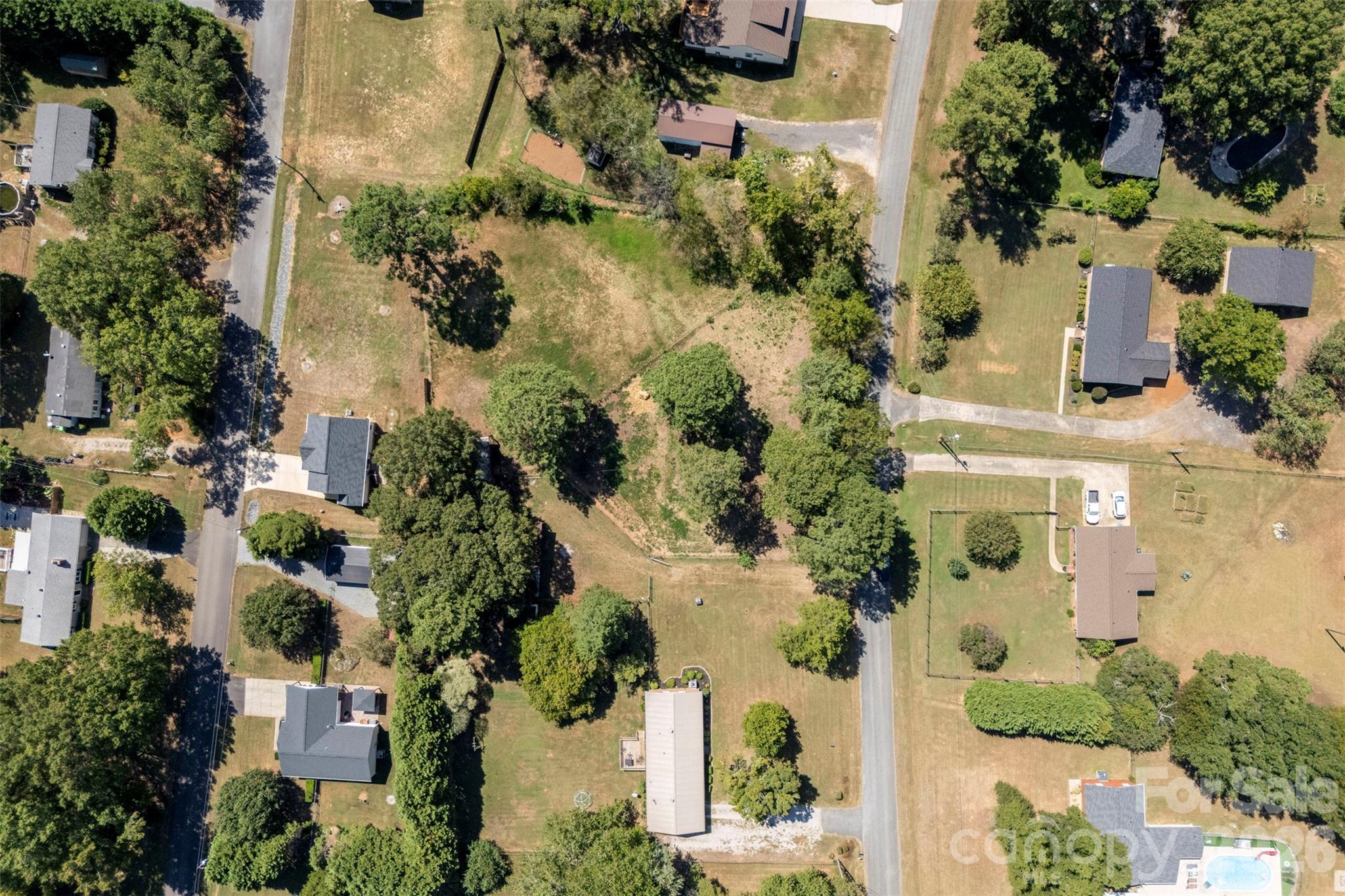 main property photo 35