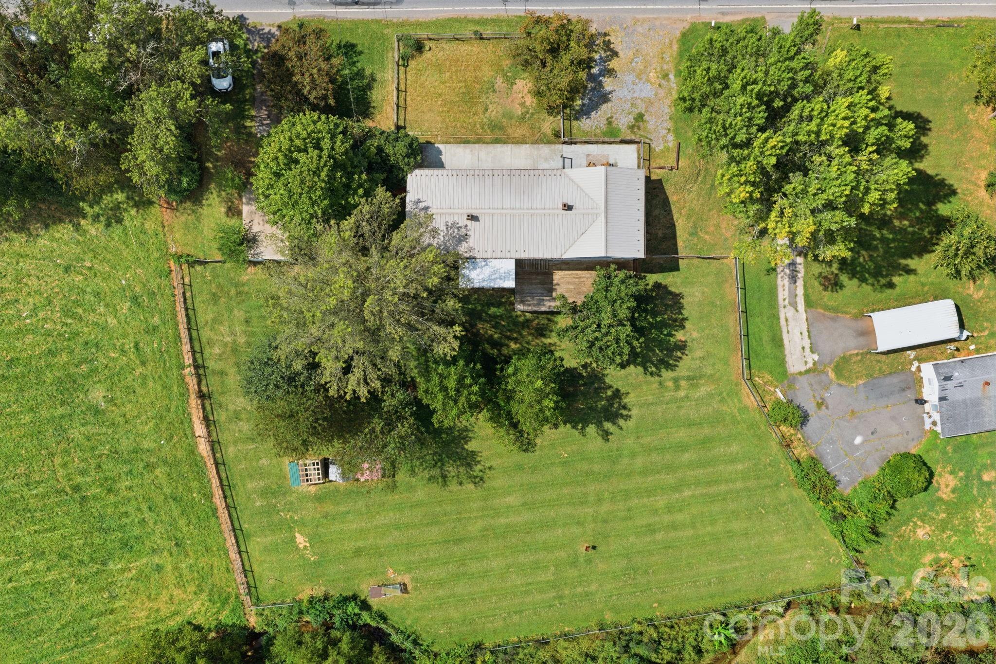 main property photo 38