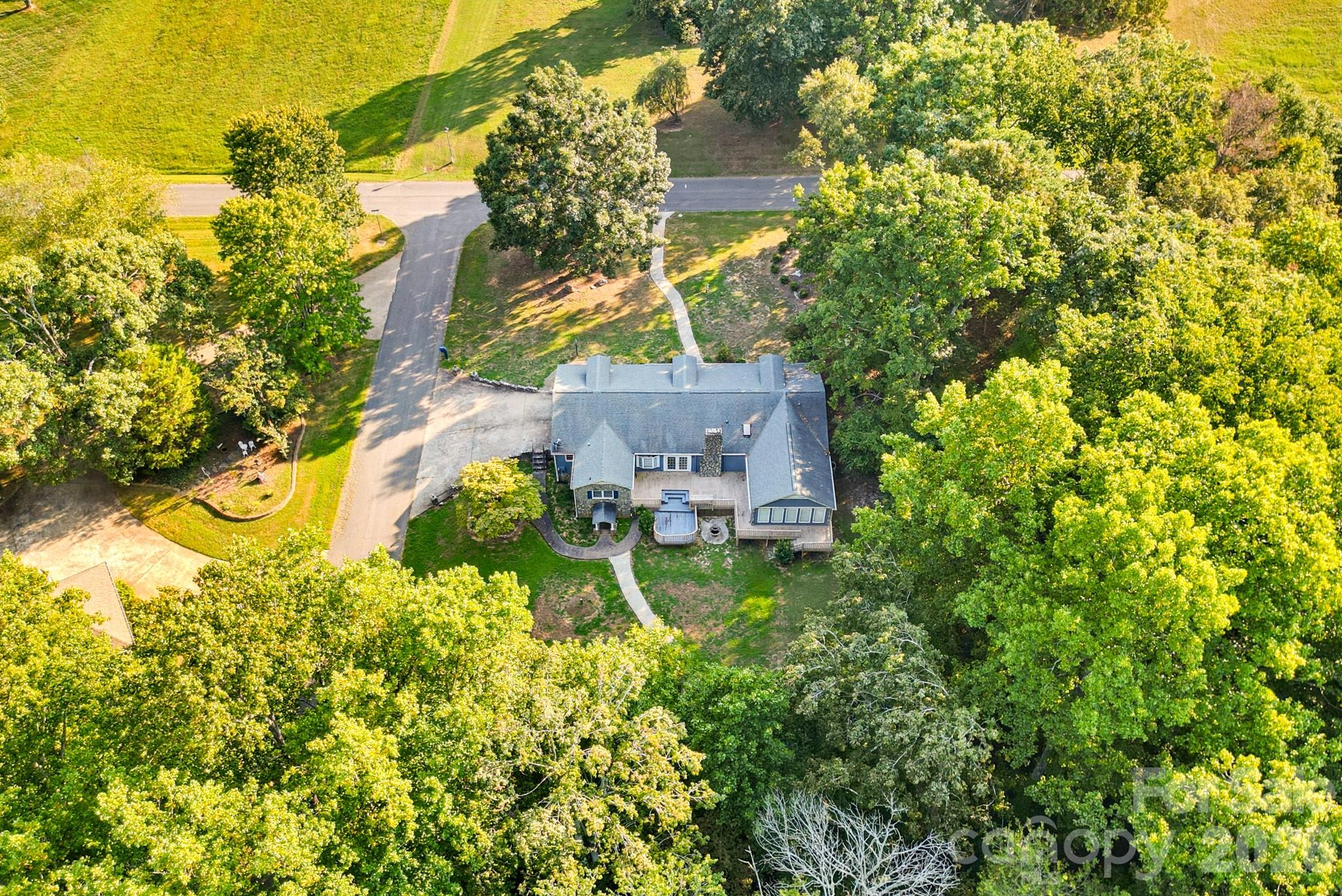 main property photo 39