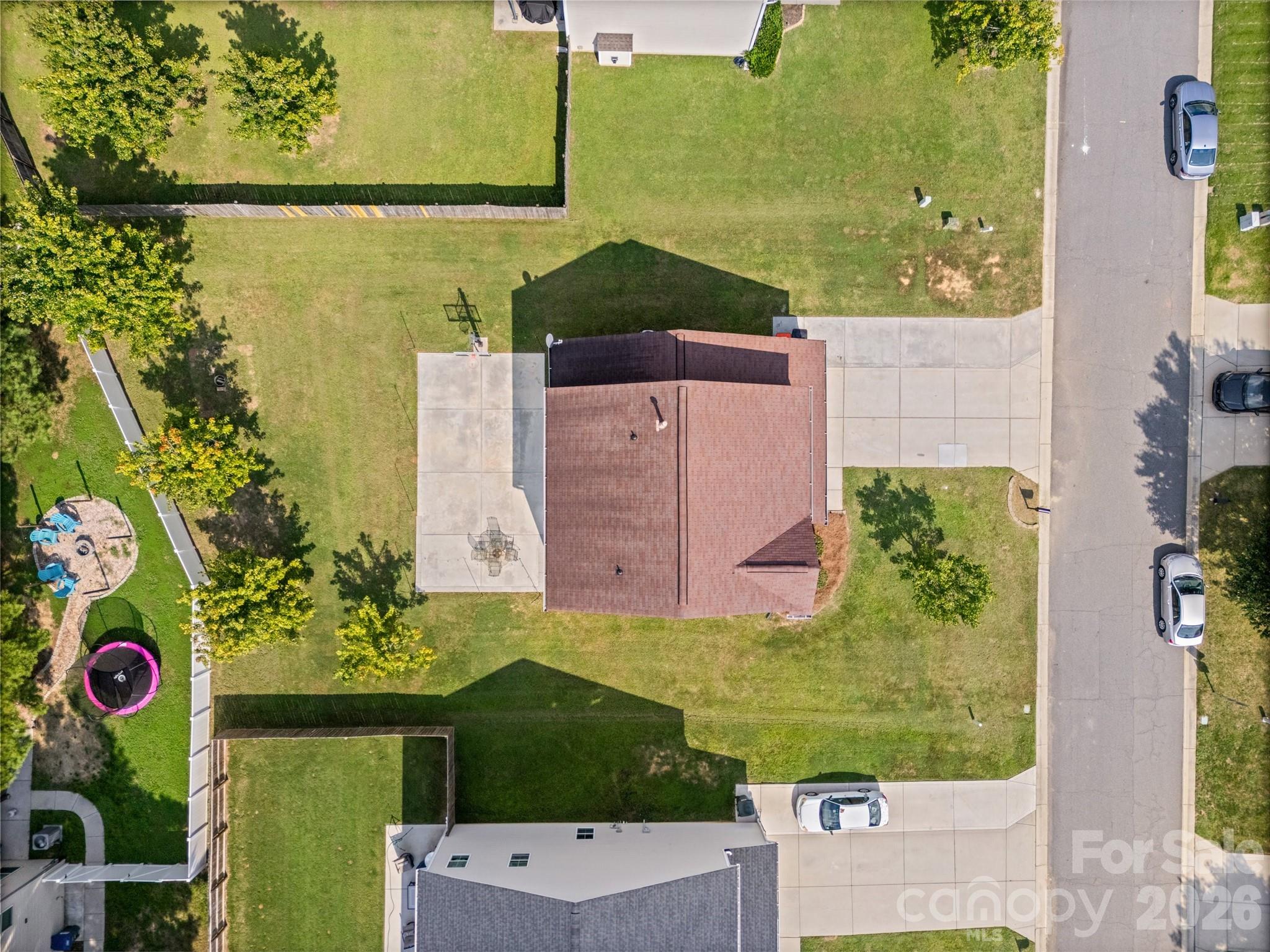 main property photo 30