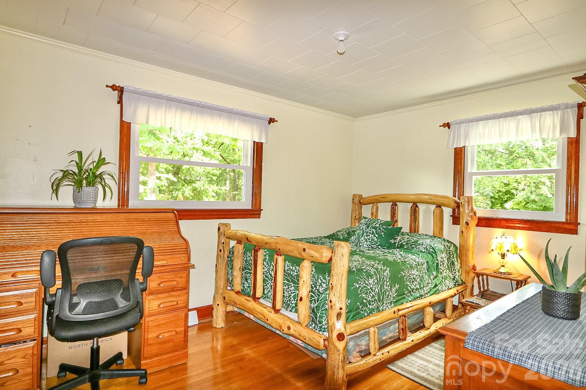 main property photo 25
