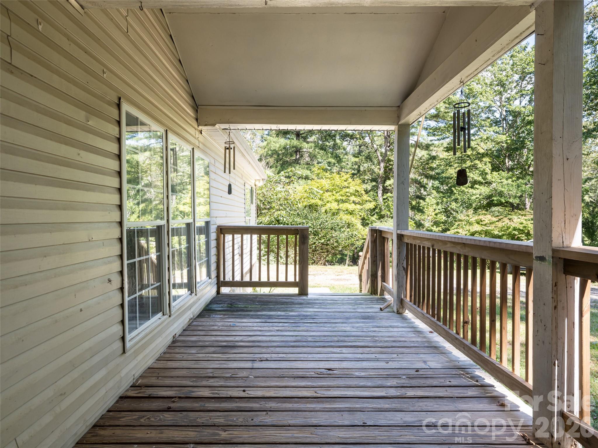 main property photo 6