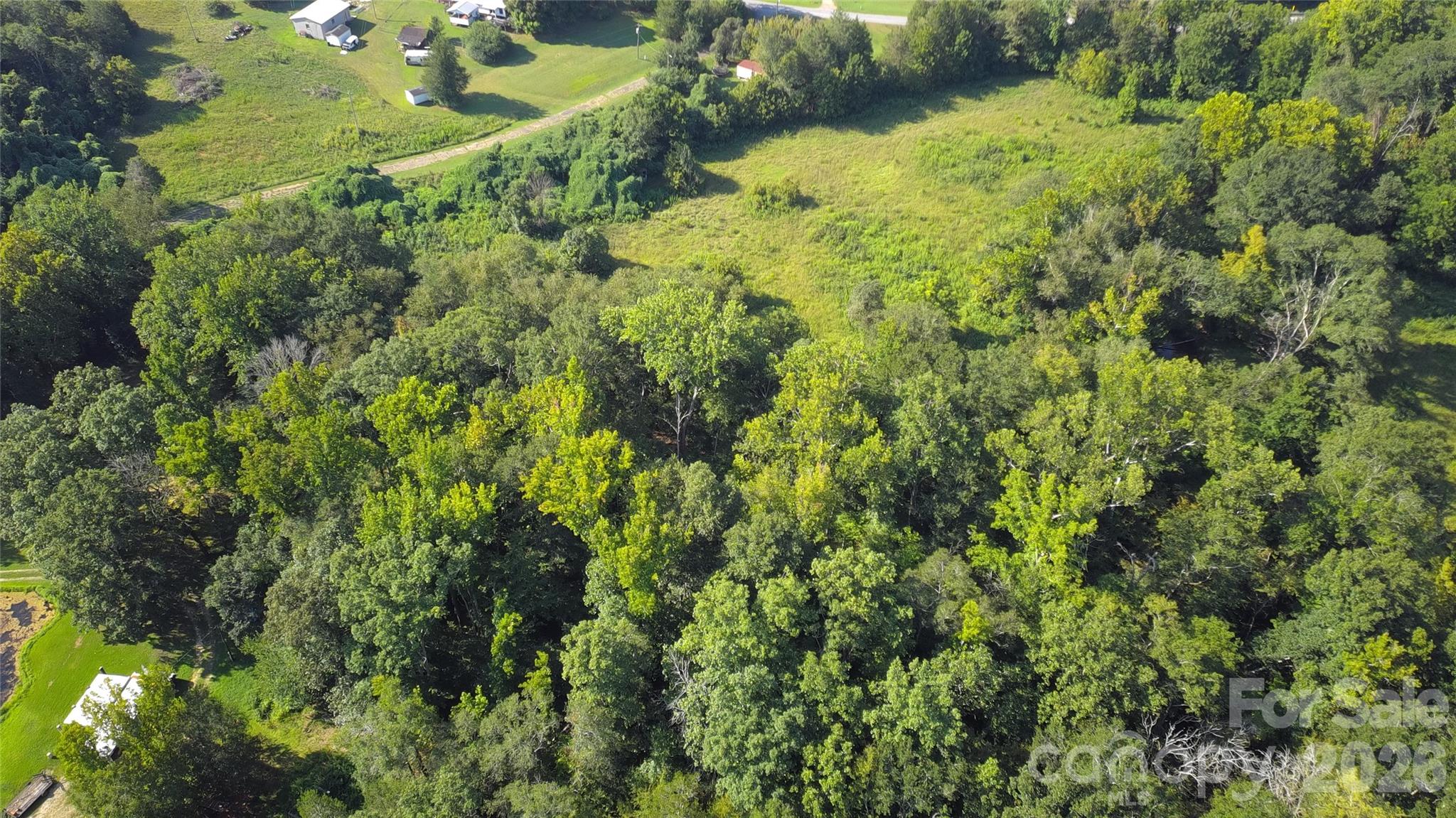main property photo 7