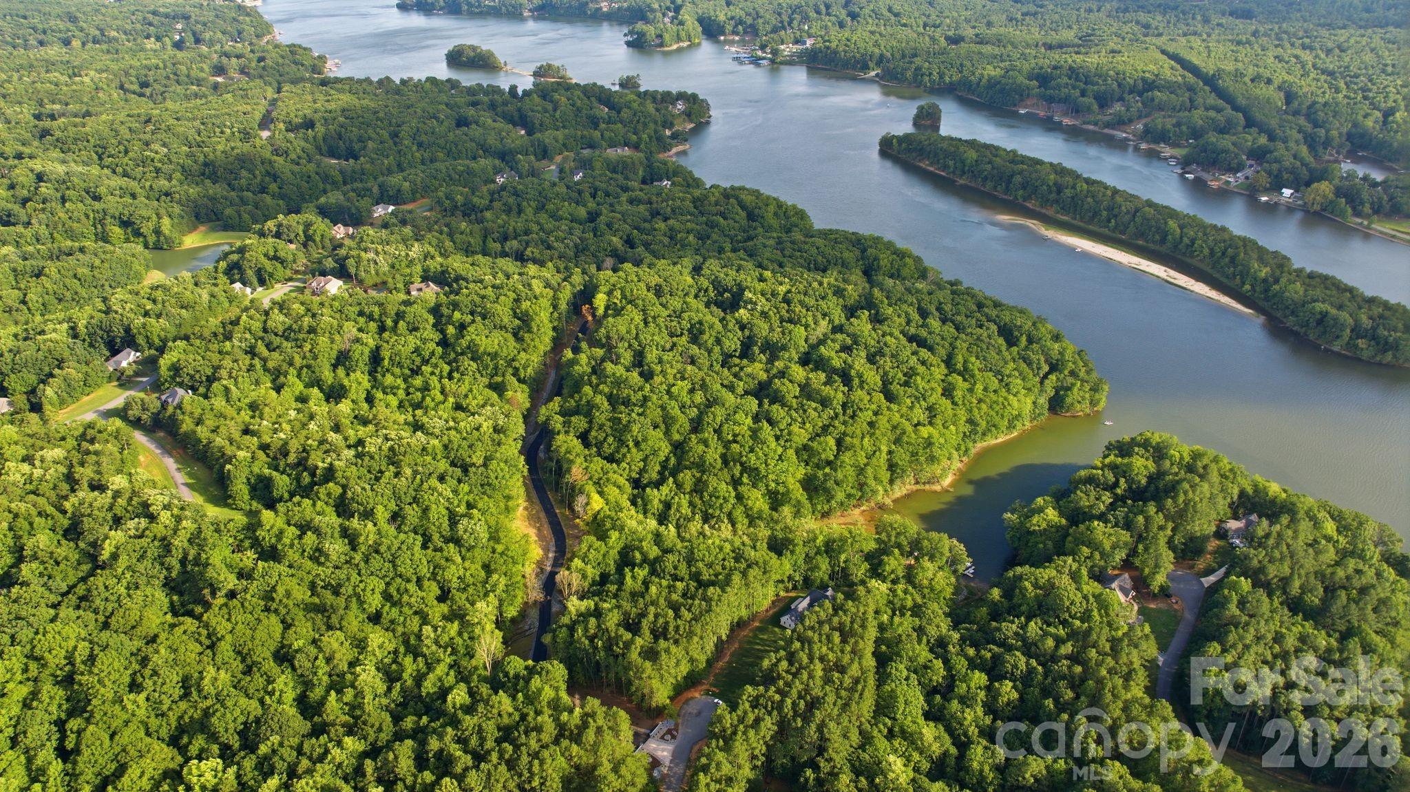 main property photo 14