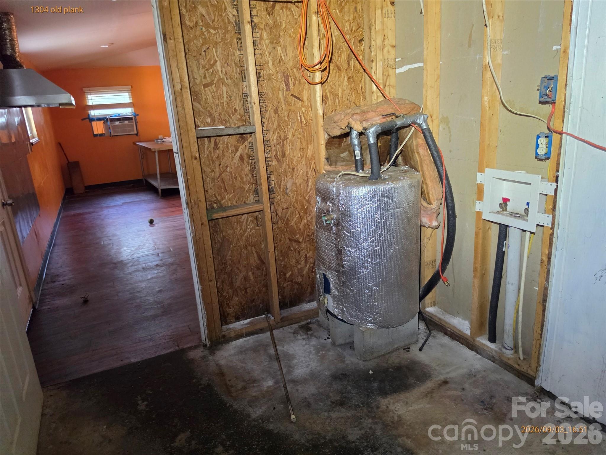 main property photo 14