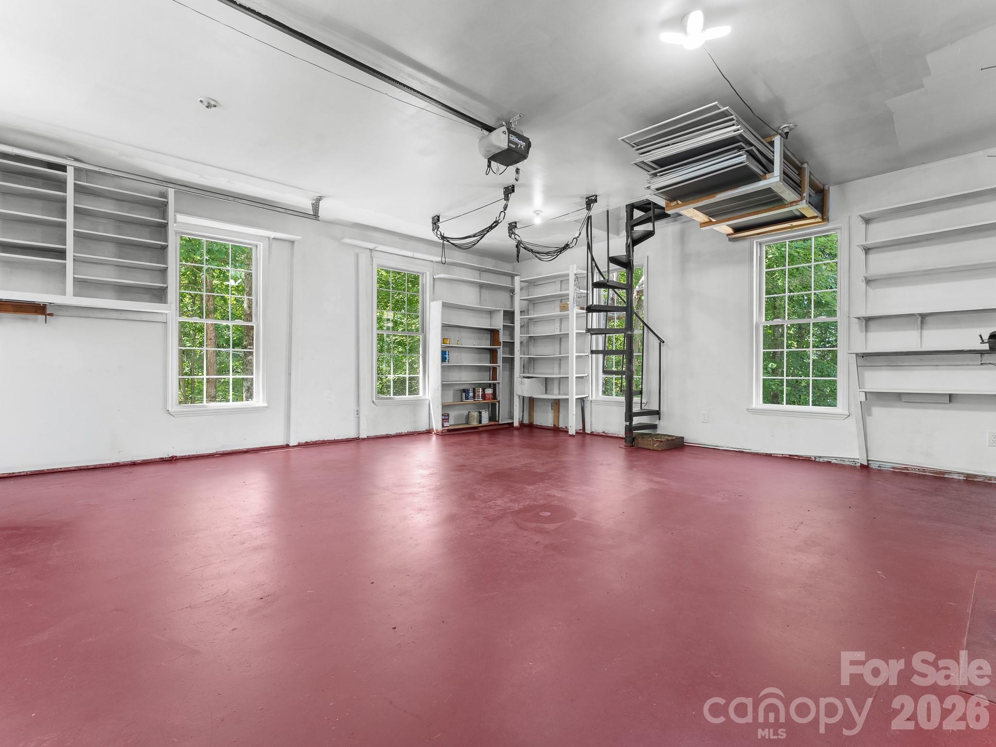 main property photo 18