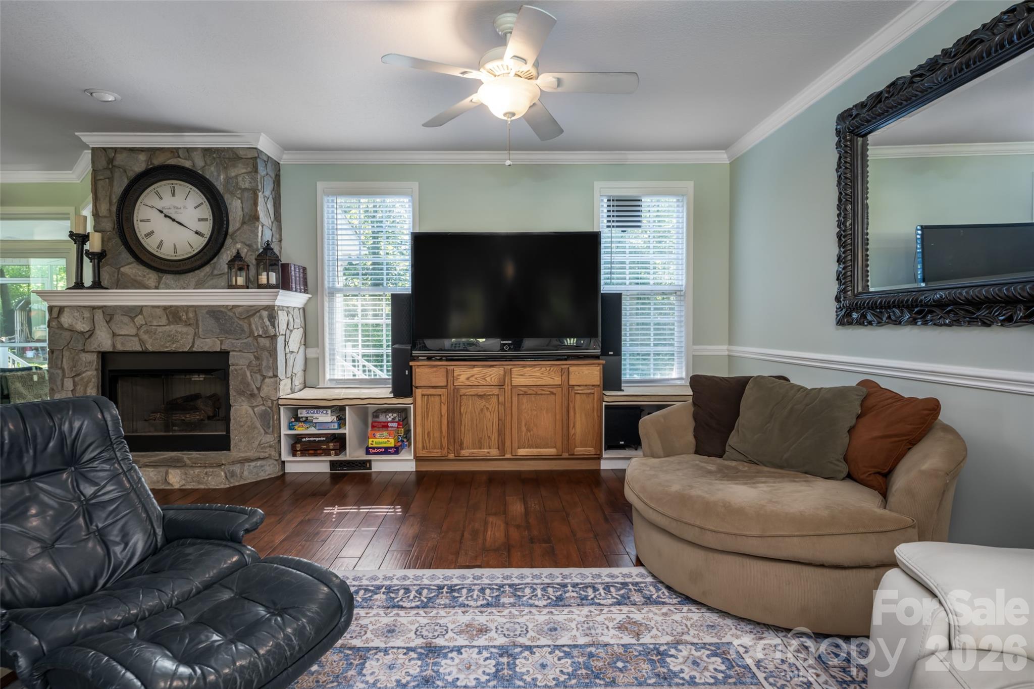 main property photo 14
