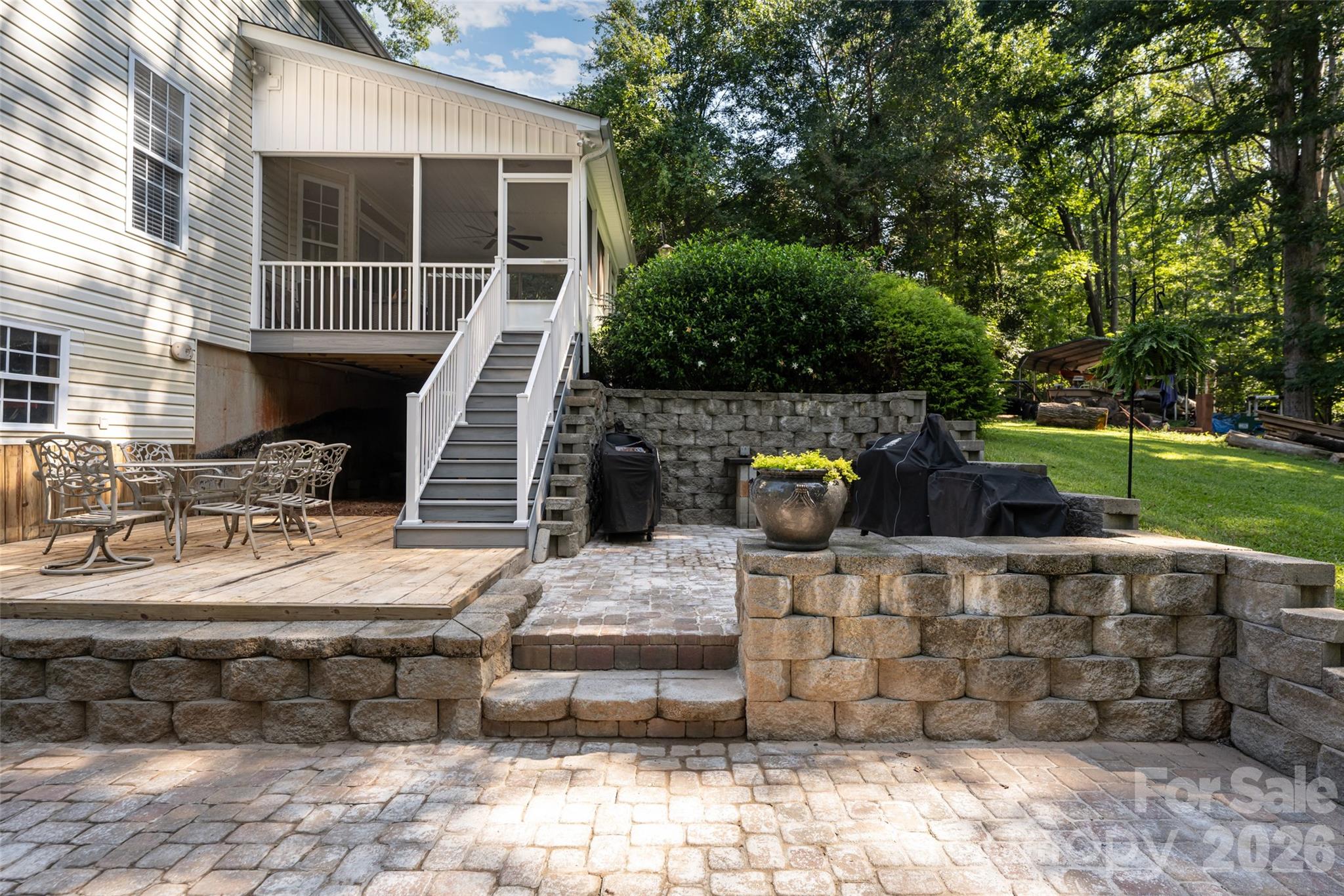 main property photo 39