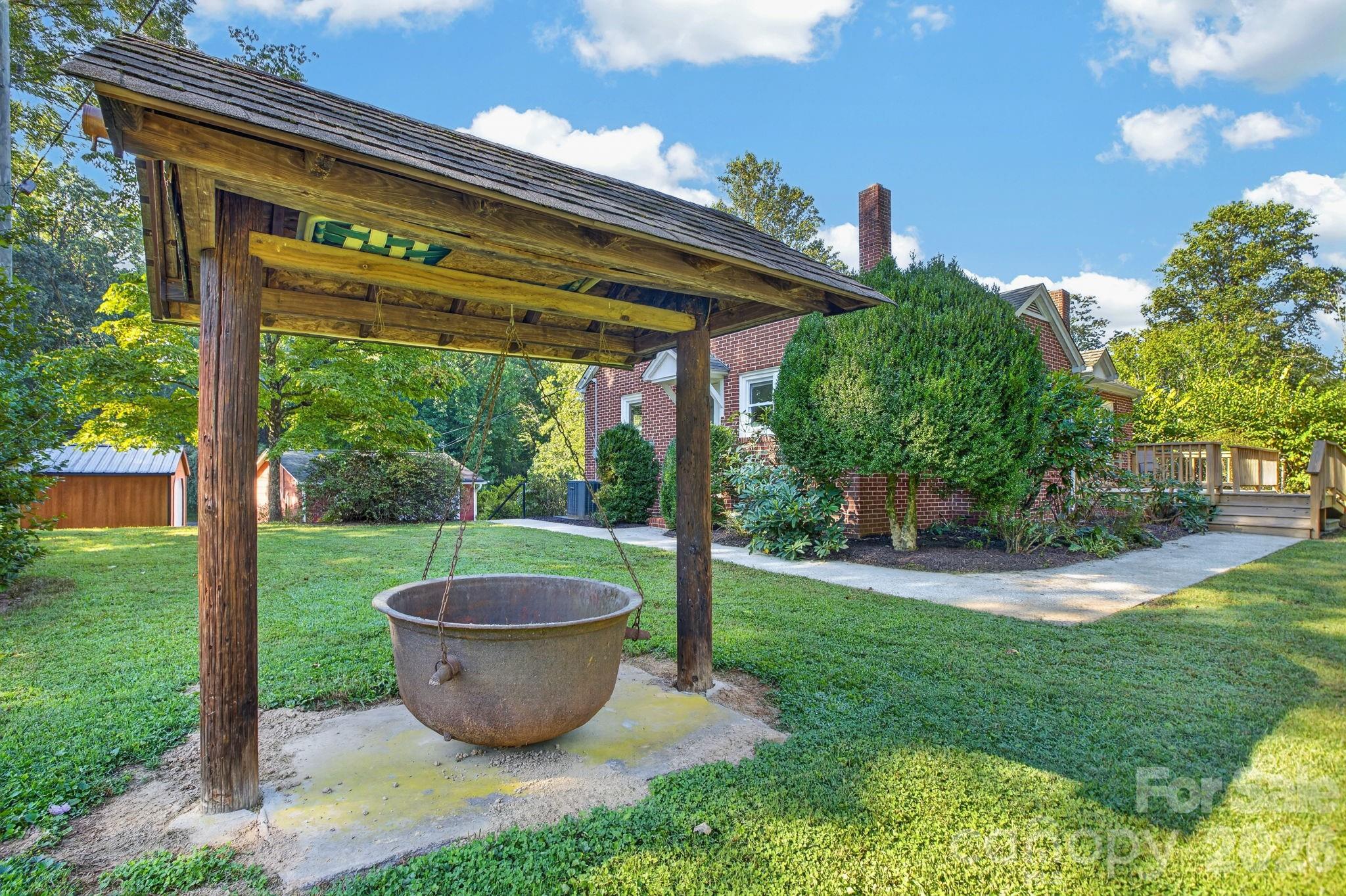 main property photo 20