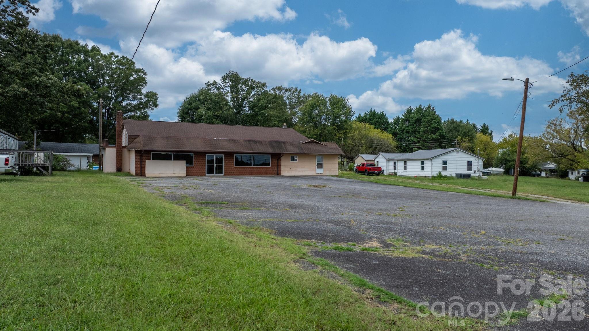 main property photo 12