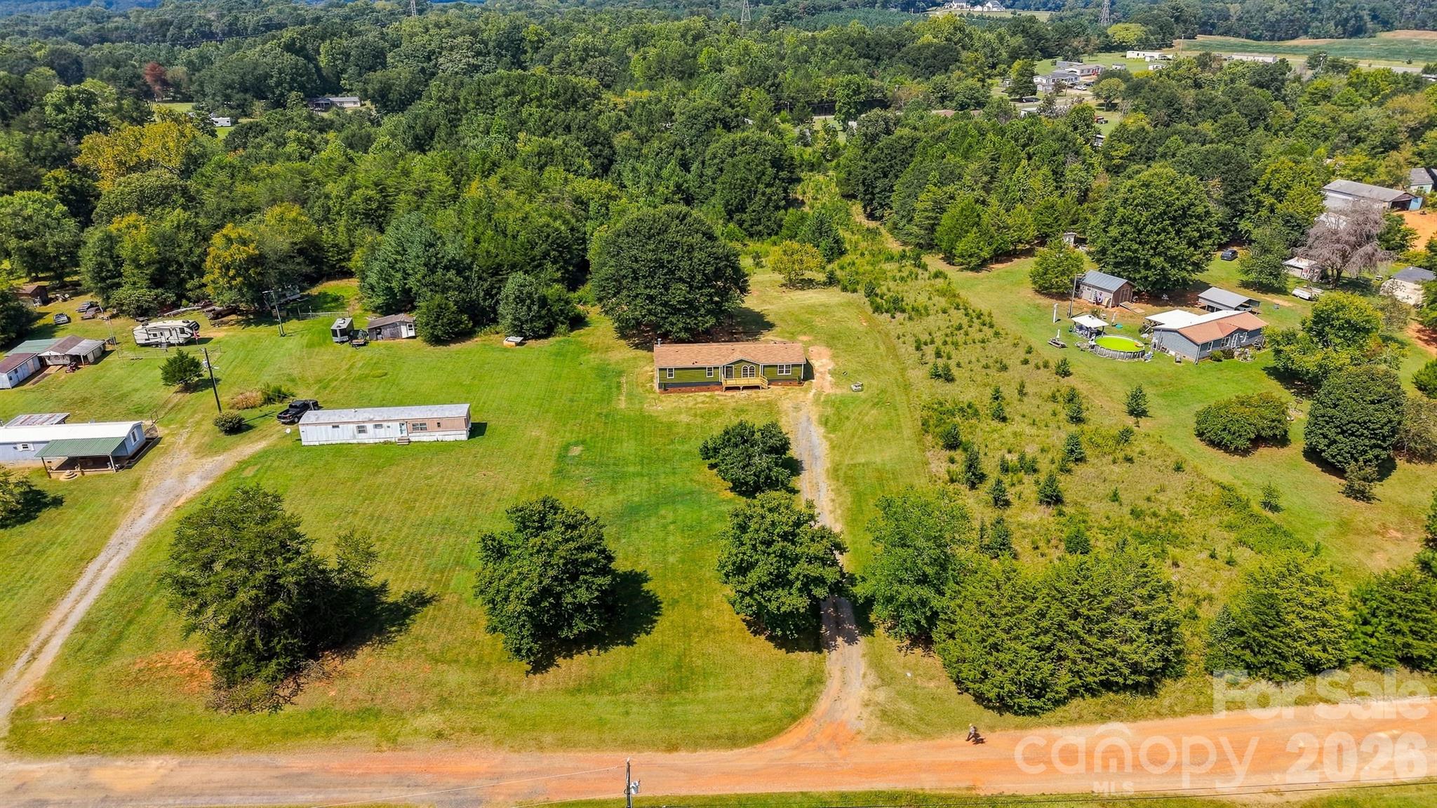 main property photo 30