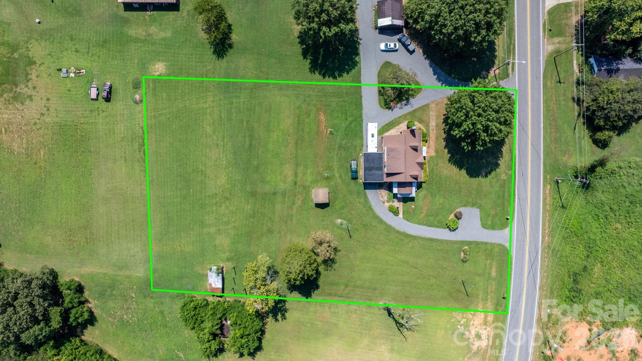 main property photo 30