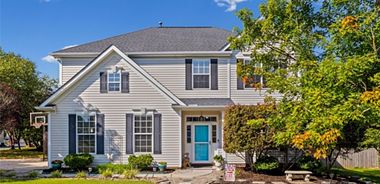 image of property with 4 Bed | 3 Bath | 2,568 Sqft