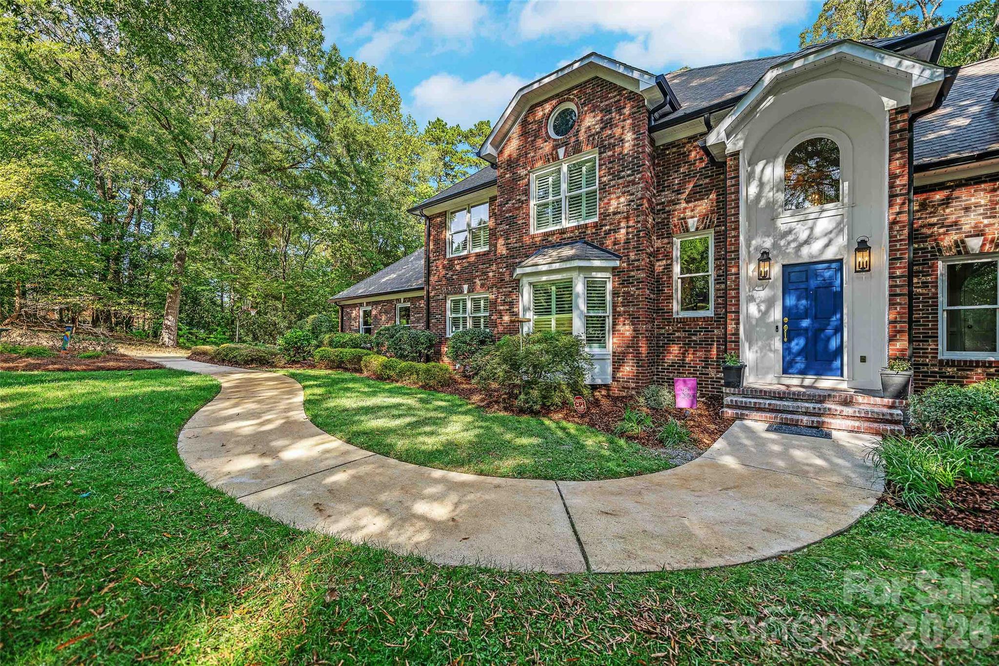 main property photo 6
