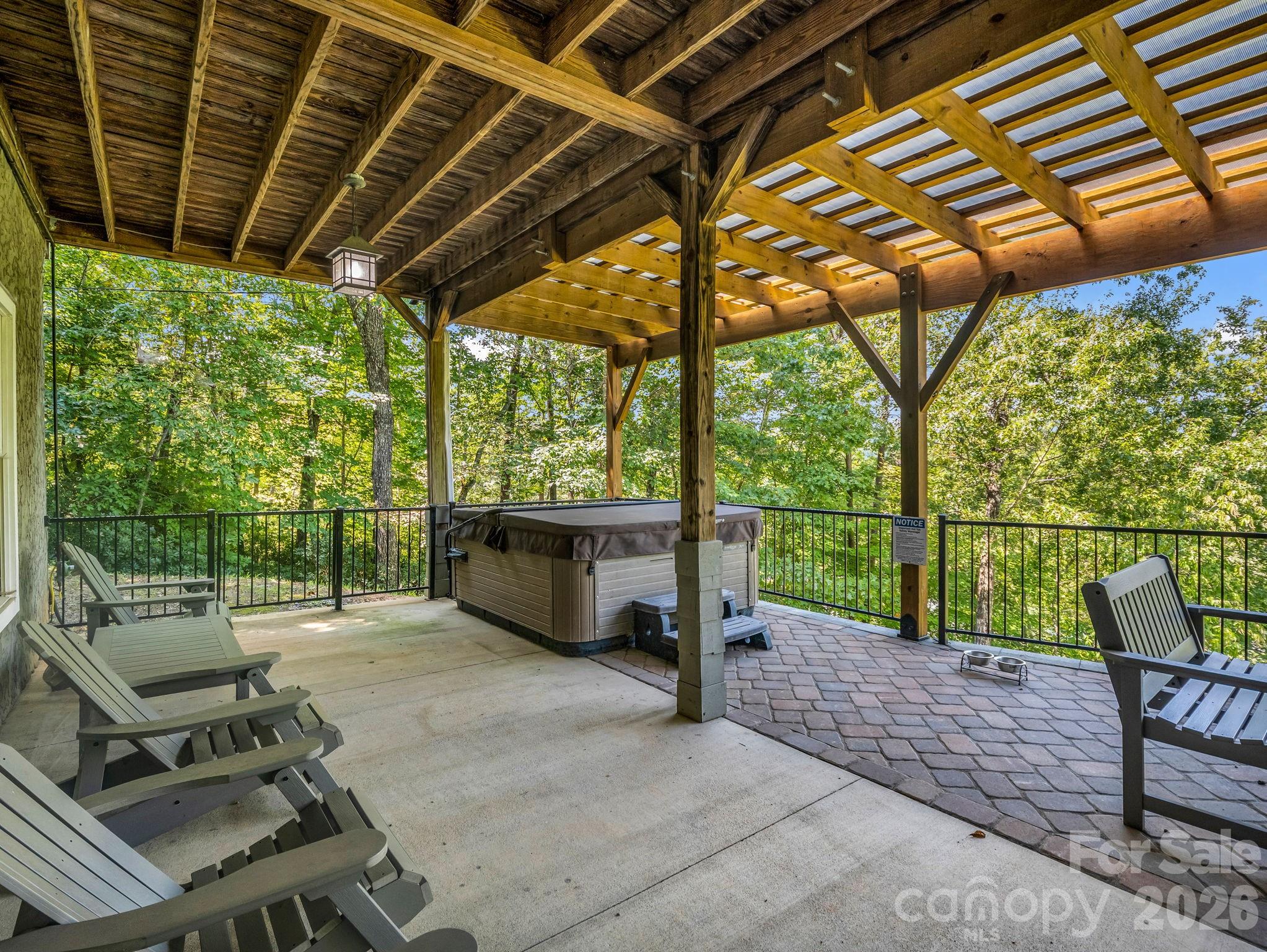 main property photo 30