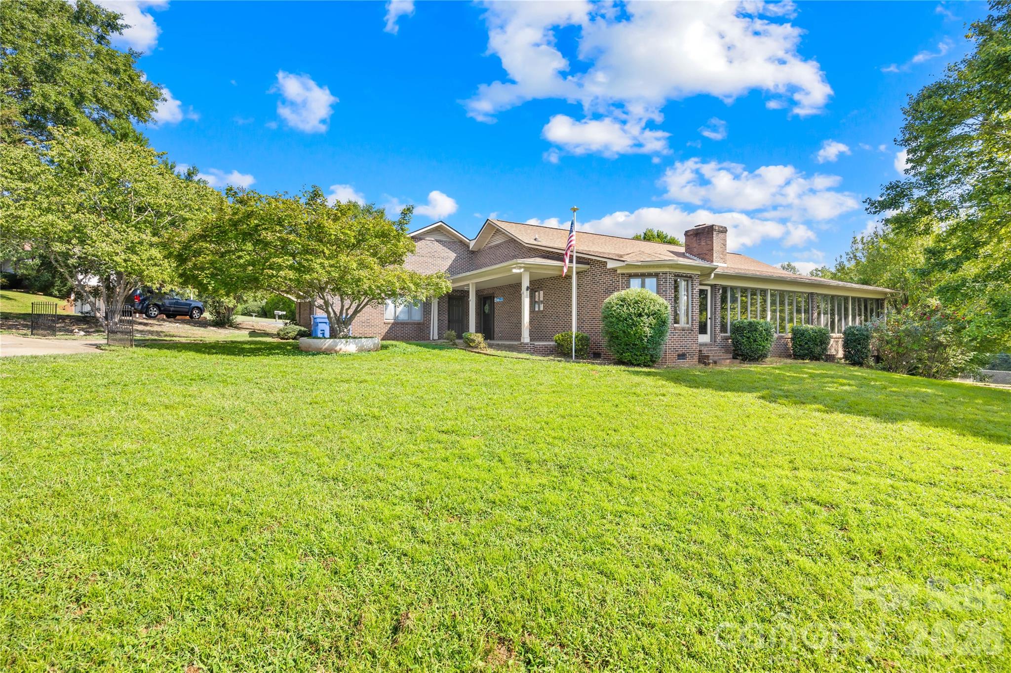 main property photo 25