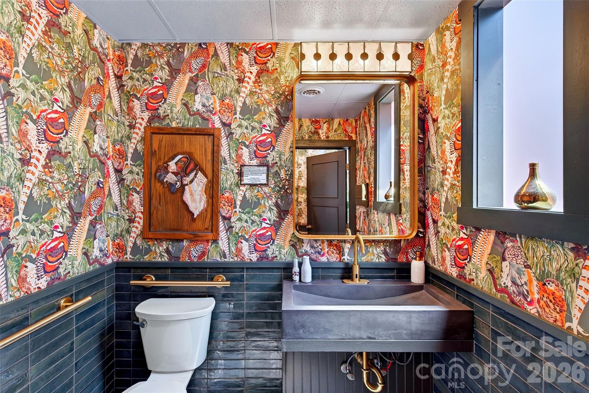 main property photo 28