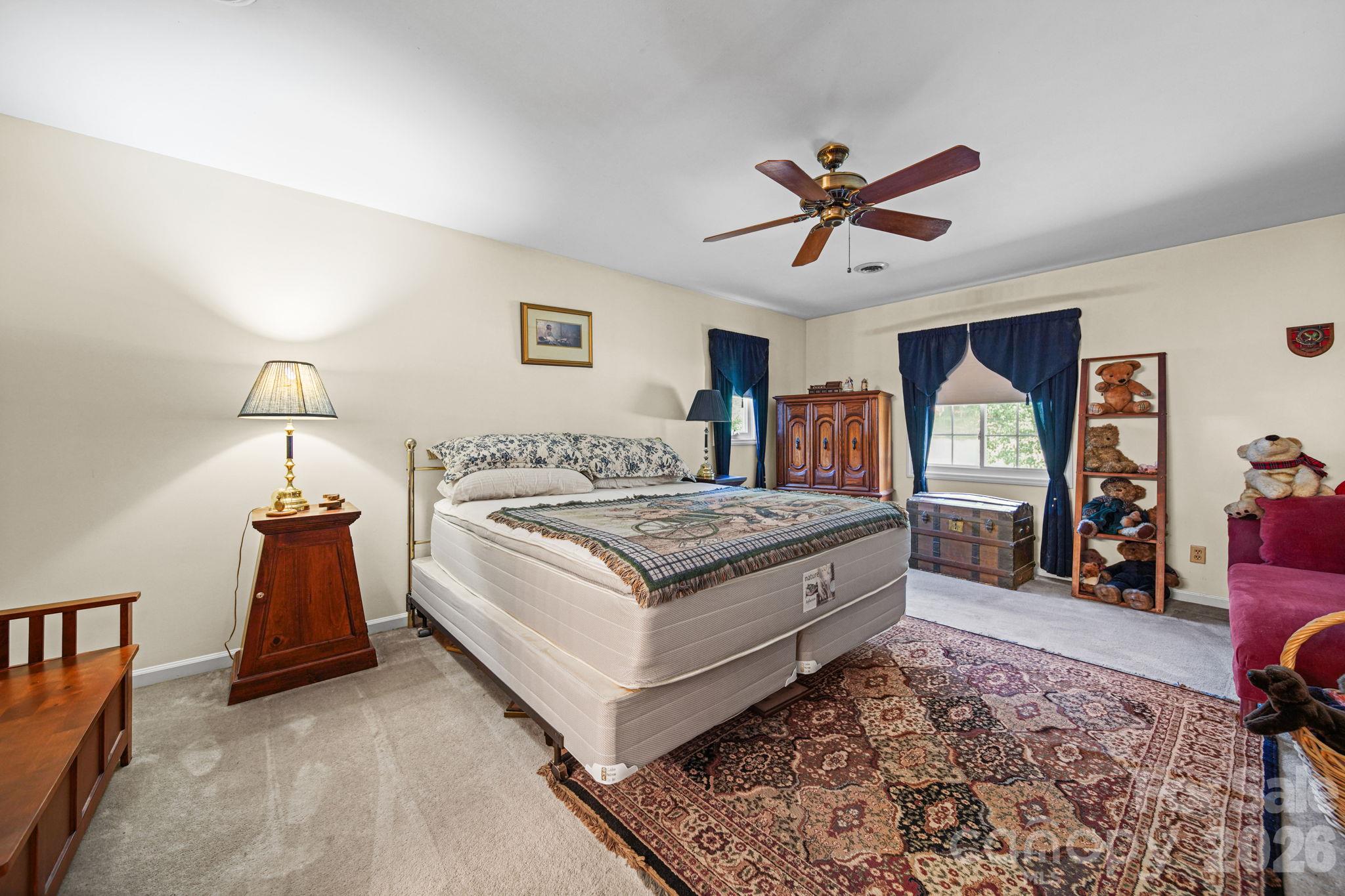 main property photo 24