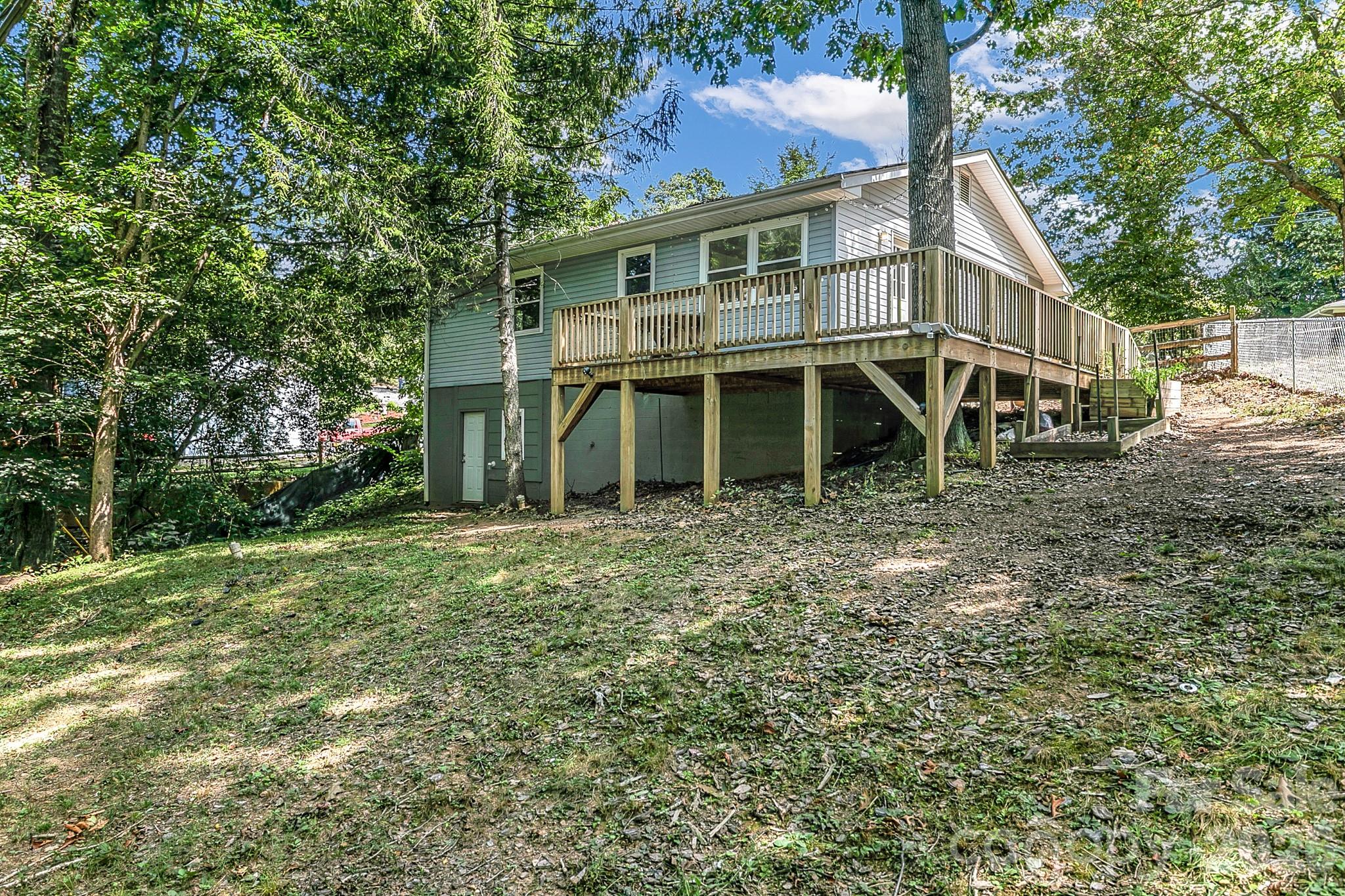 main property photo 36