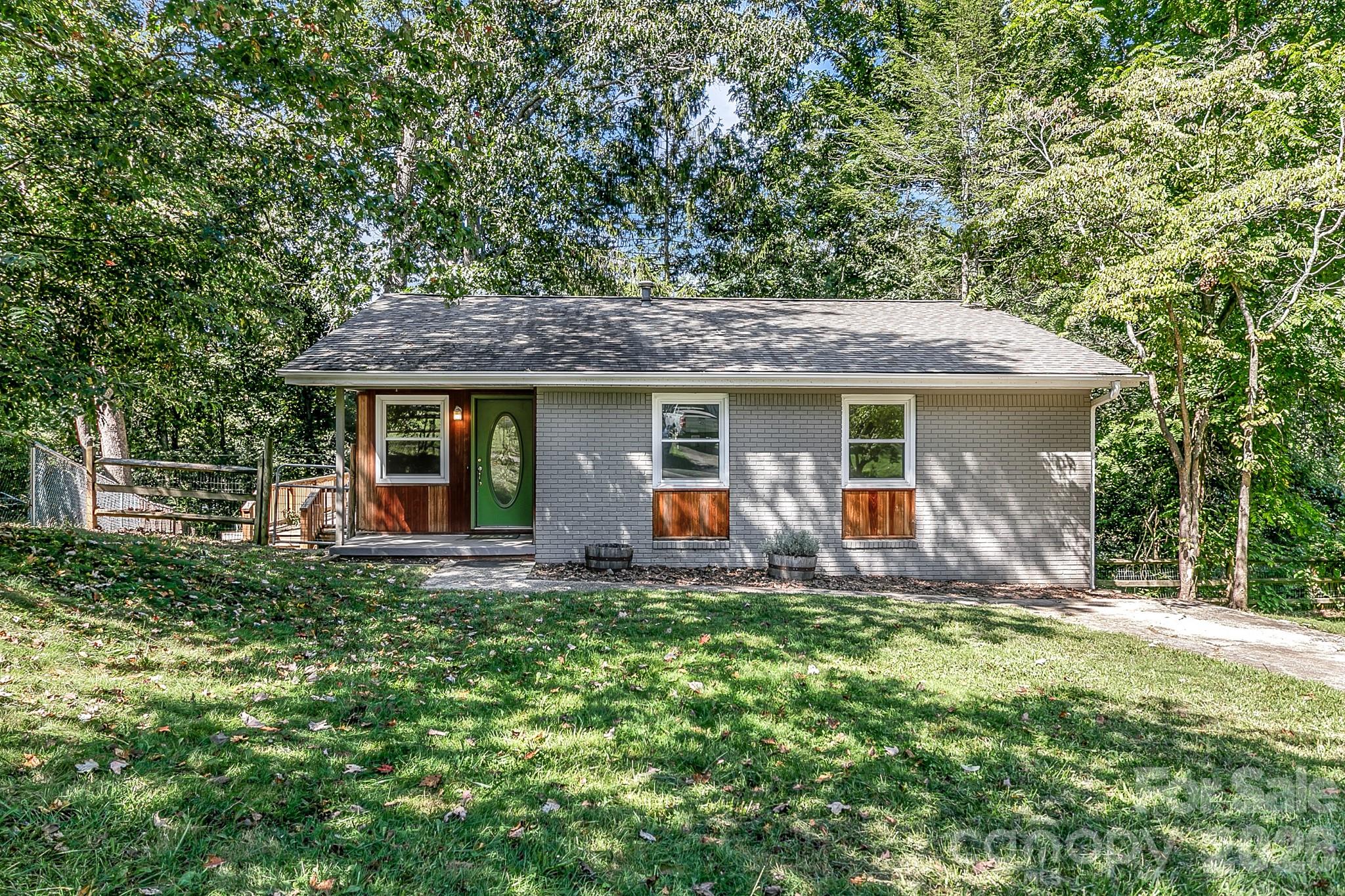 main property photo 41