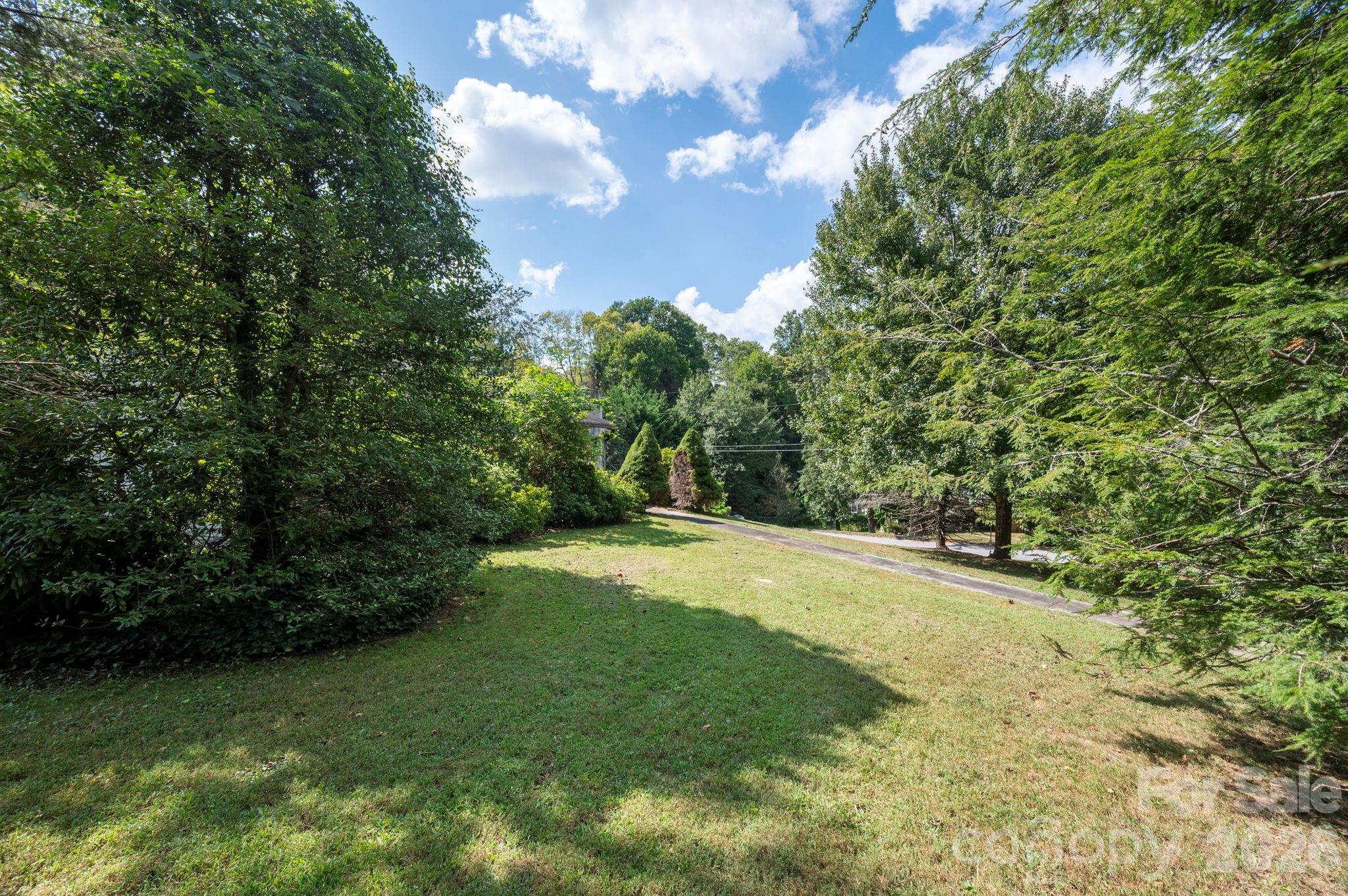 main property photo 28