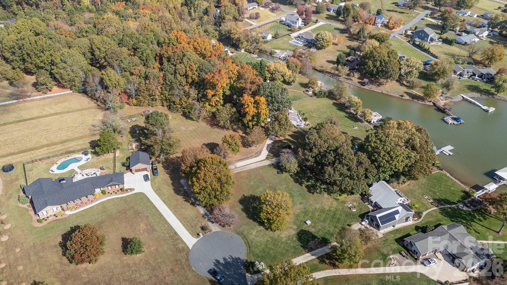 main property photo 8