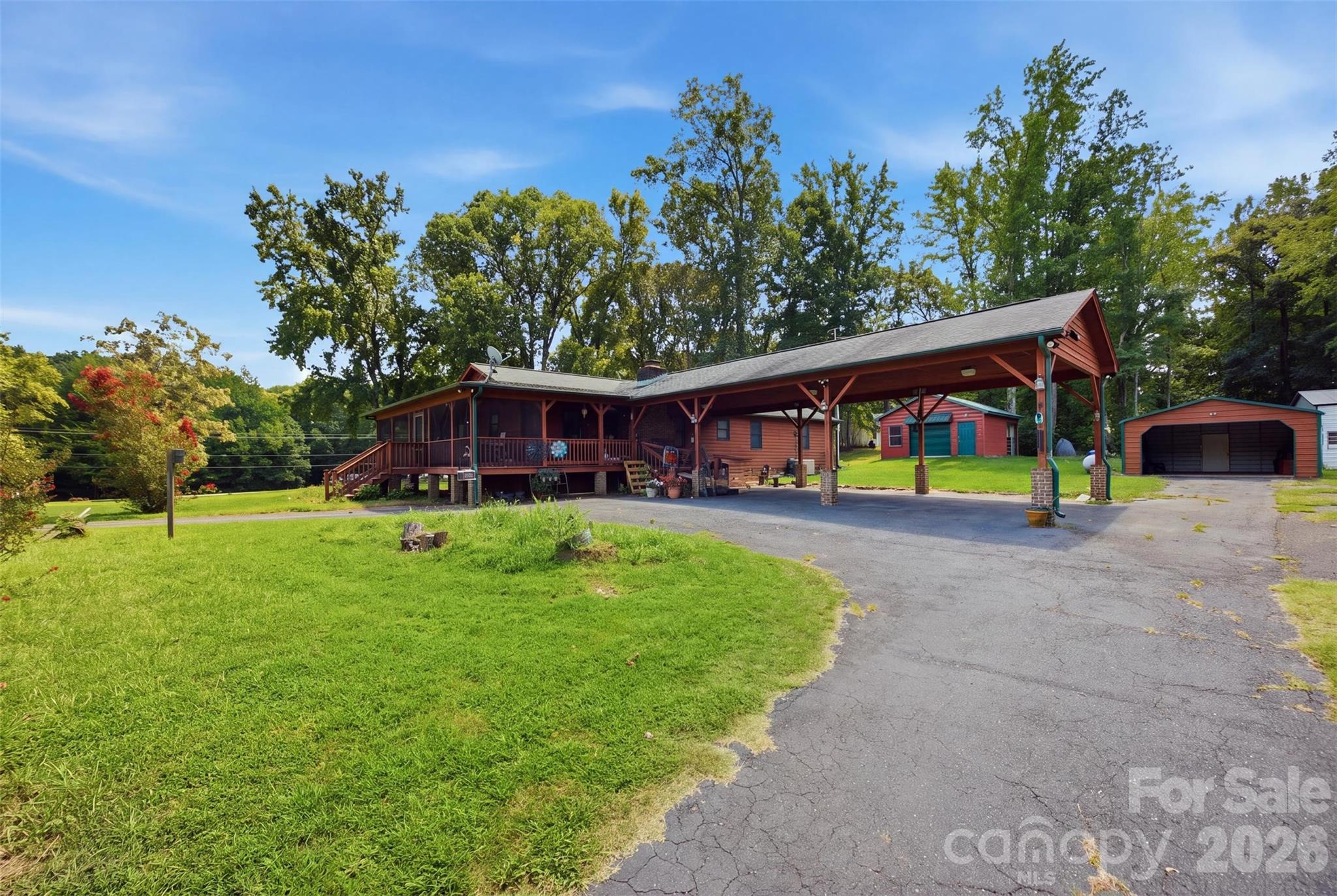 main property photo 4