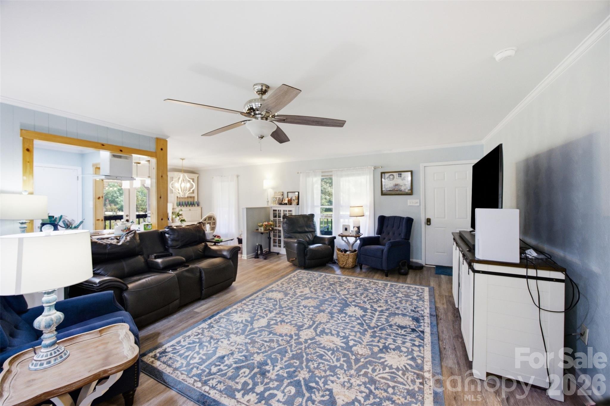 main property photo 5
