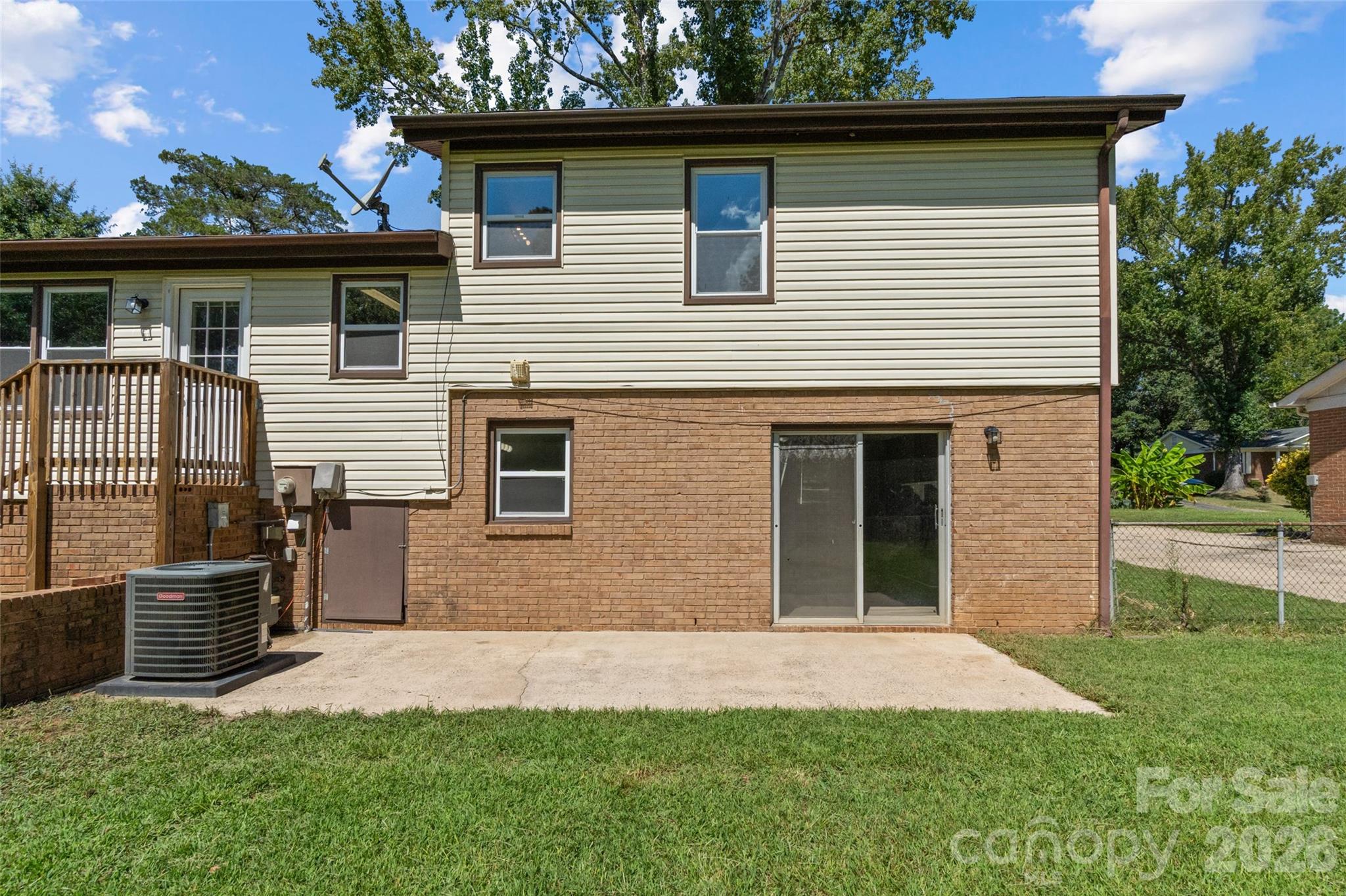 main property photo 29