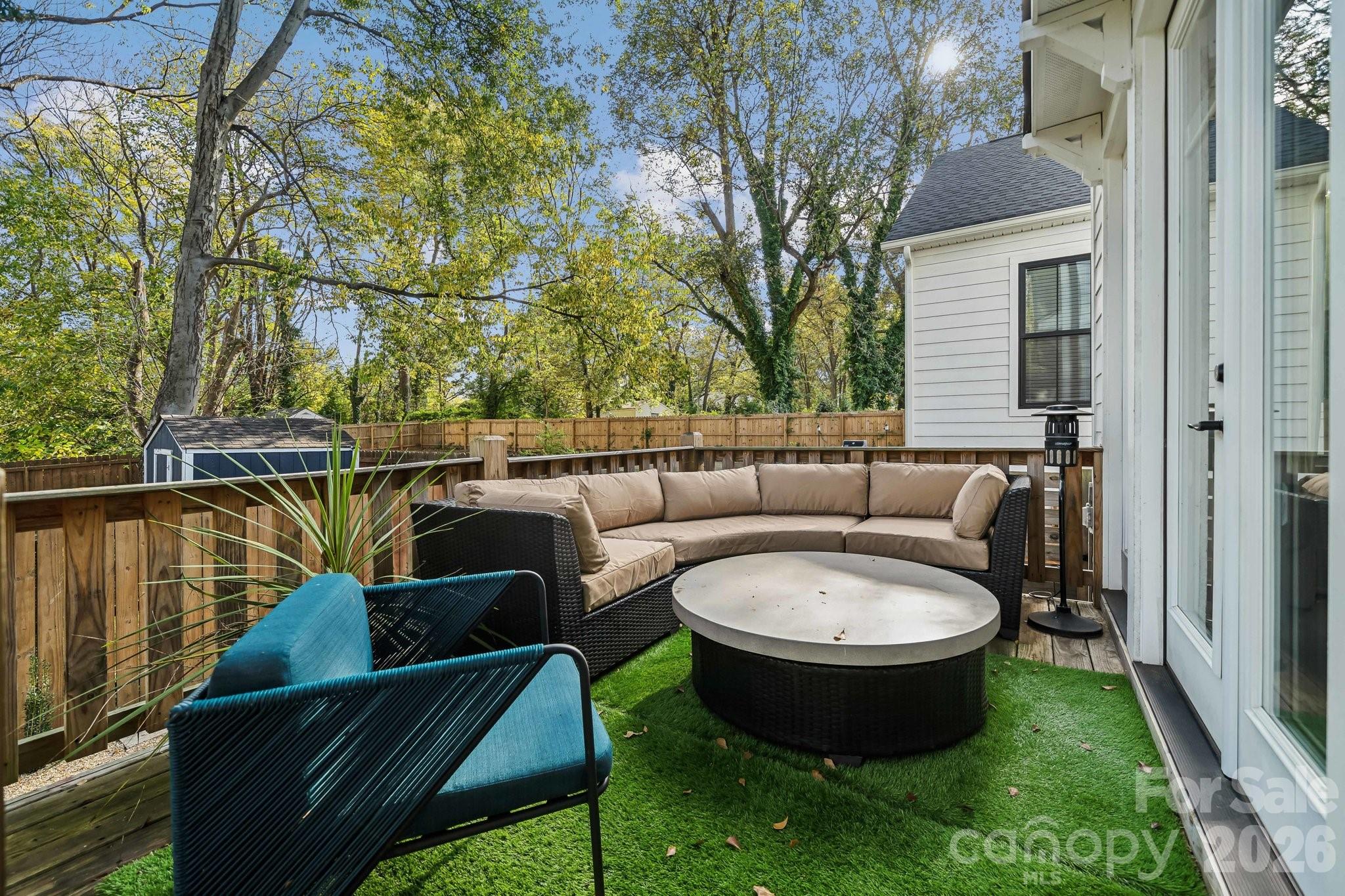 main property photo 22