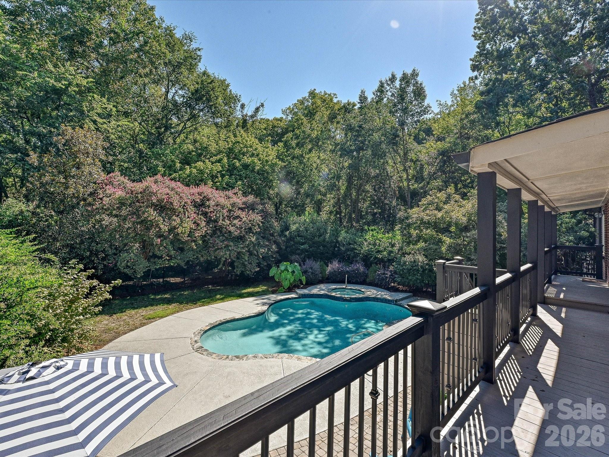 main property photo 40