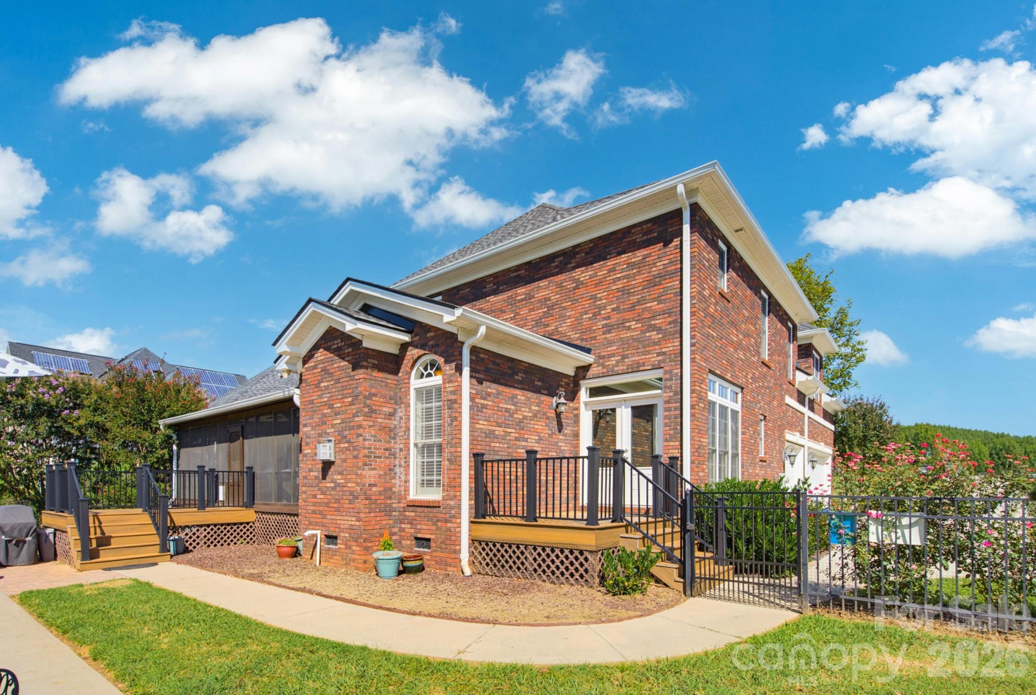 main property photo 36