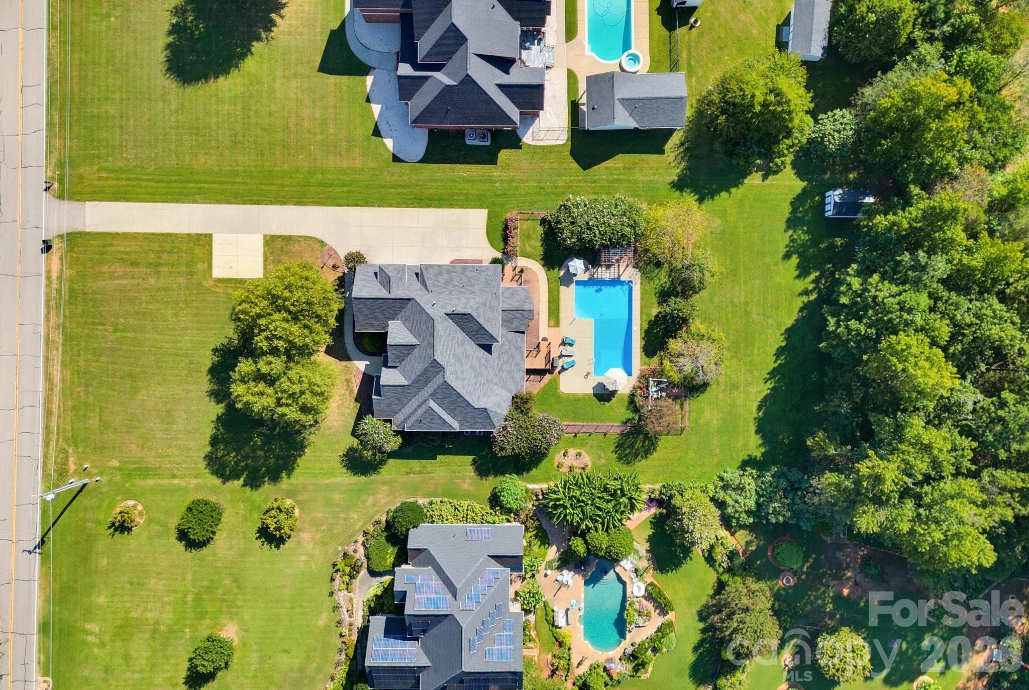 main property photo 44