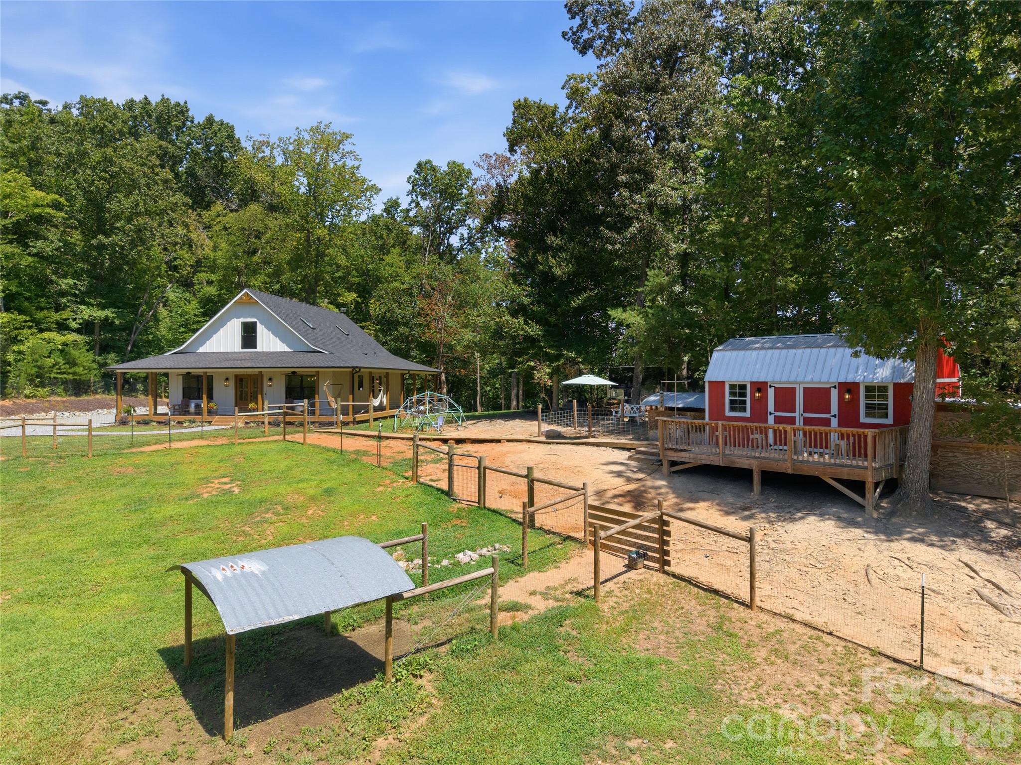 main property photo 33