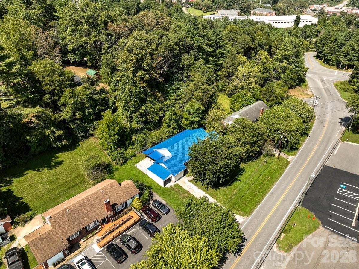 main property photo 46