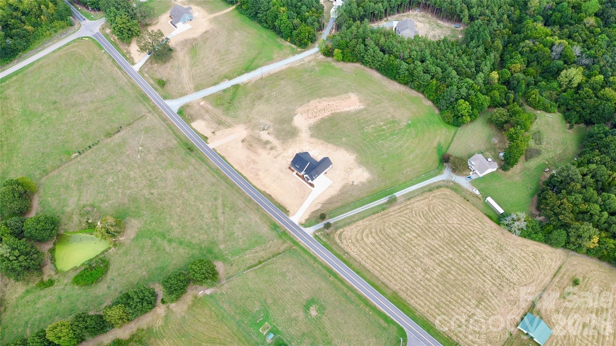 main property photo 39
