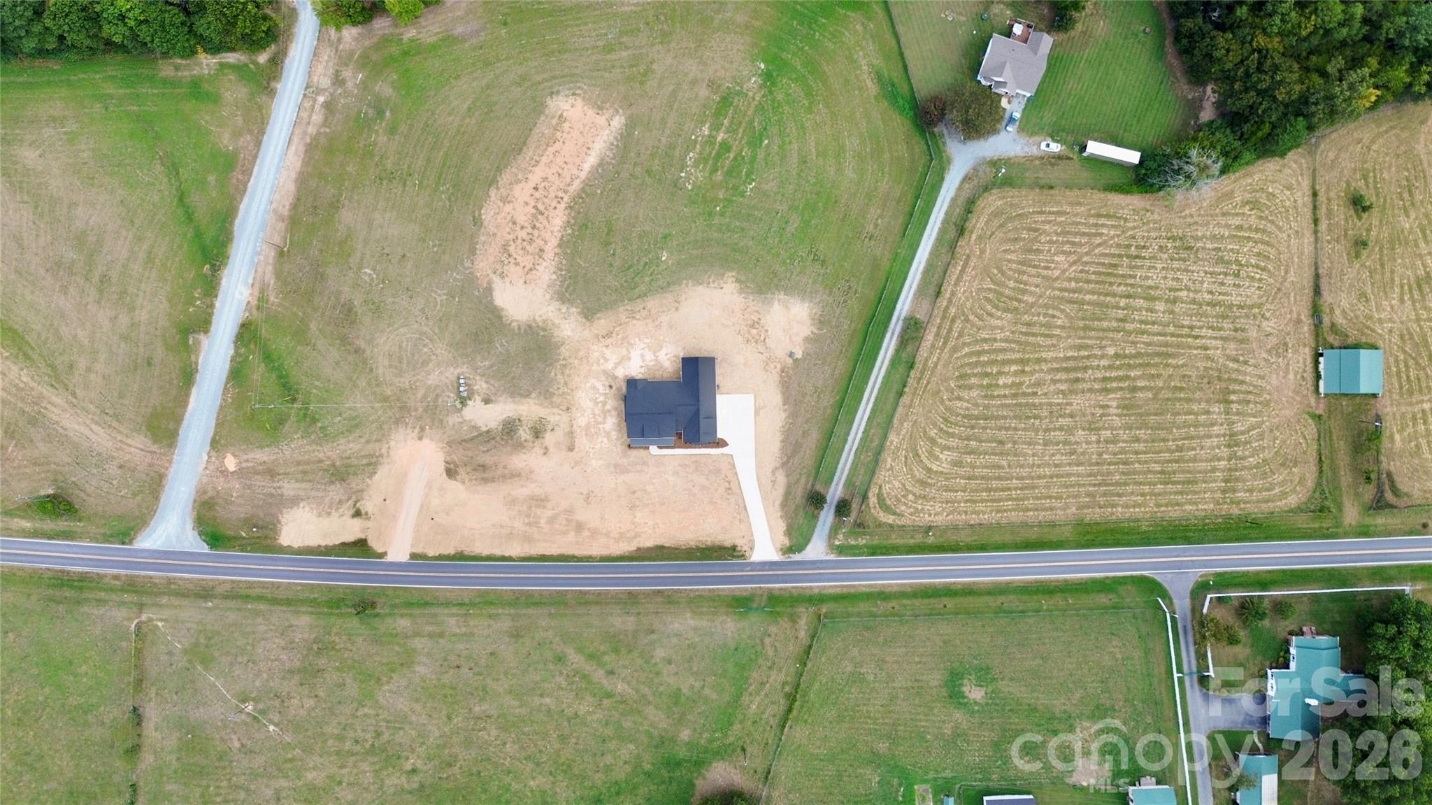 main property photo 40