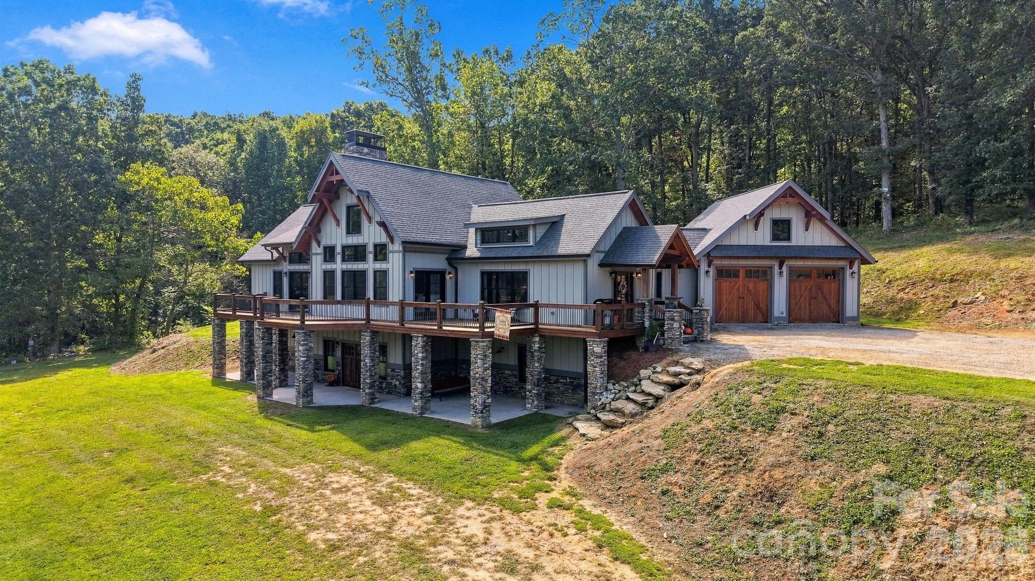 main property photo 8